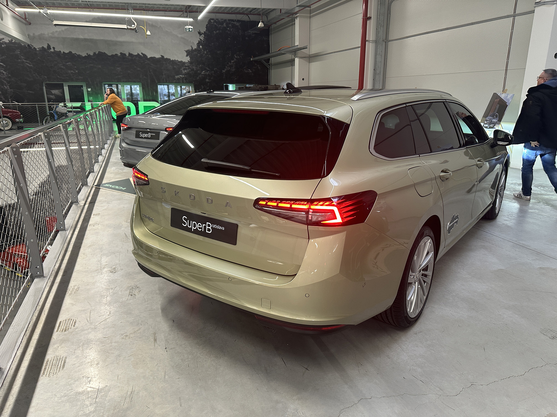 Nová Škoda Superb je na Slovensku, bude stáť od 38 840 eur, zatiaľ