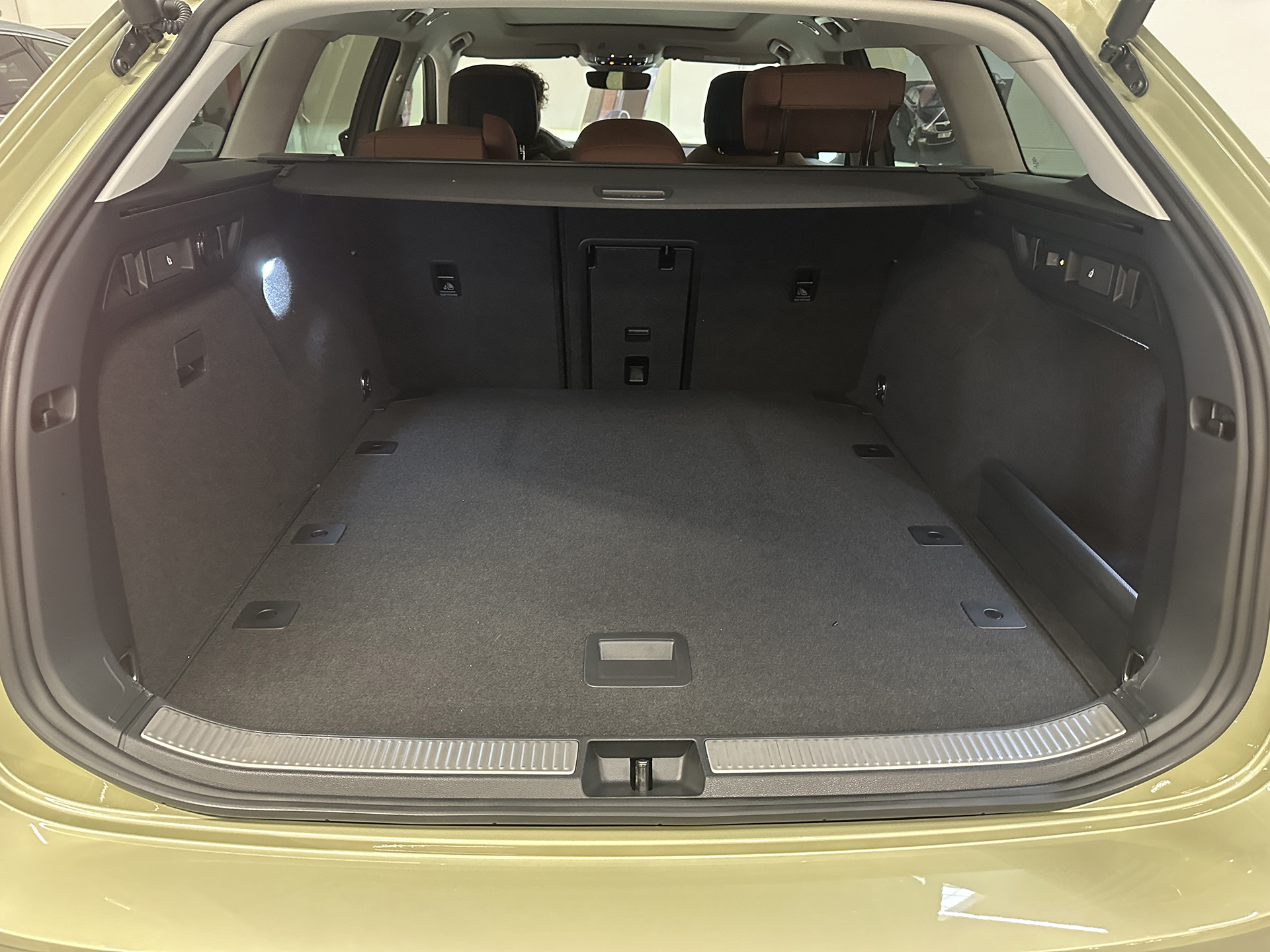 Nová Škoda Superb je na Slovensku, bude stáť od 38 840 eur, zatiaľ