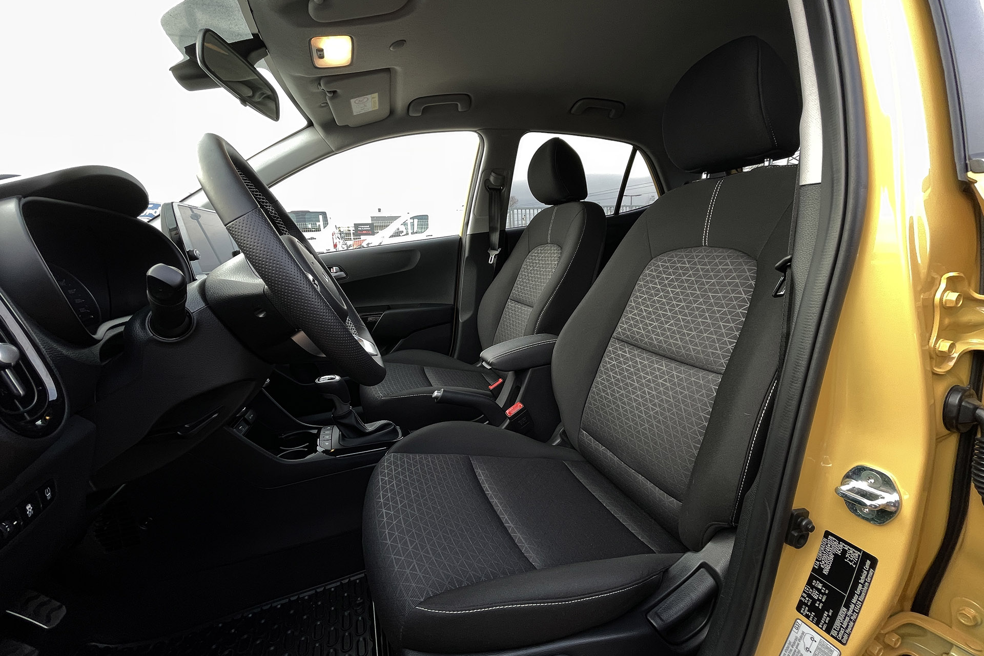 Pre koho je vlastne Kia Picanto s terénnymi detailami X-line?