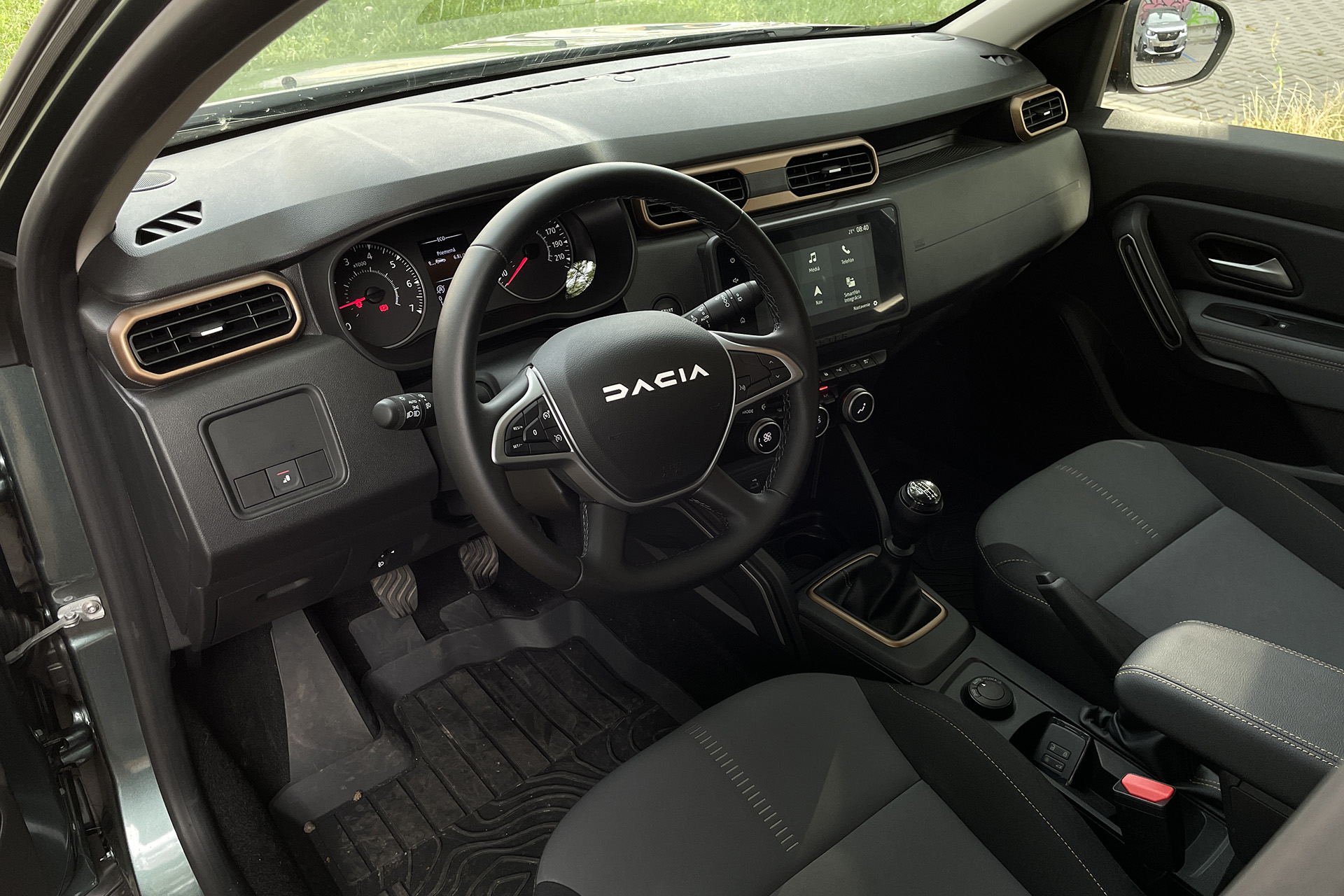 Je Dacia Duster s turbomotorom a štvorkolkou ozaj vrcholom ponuky?