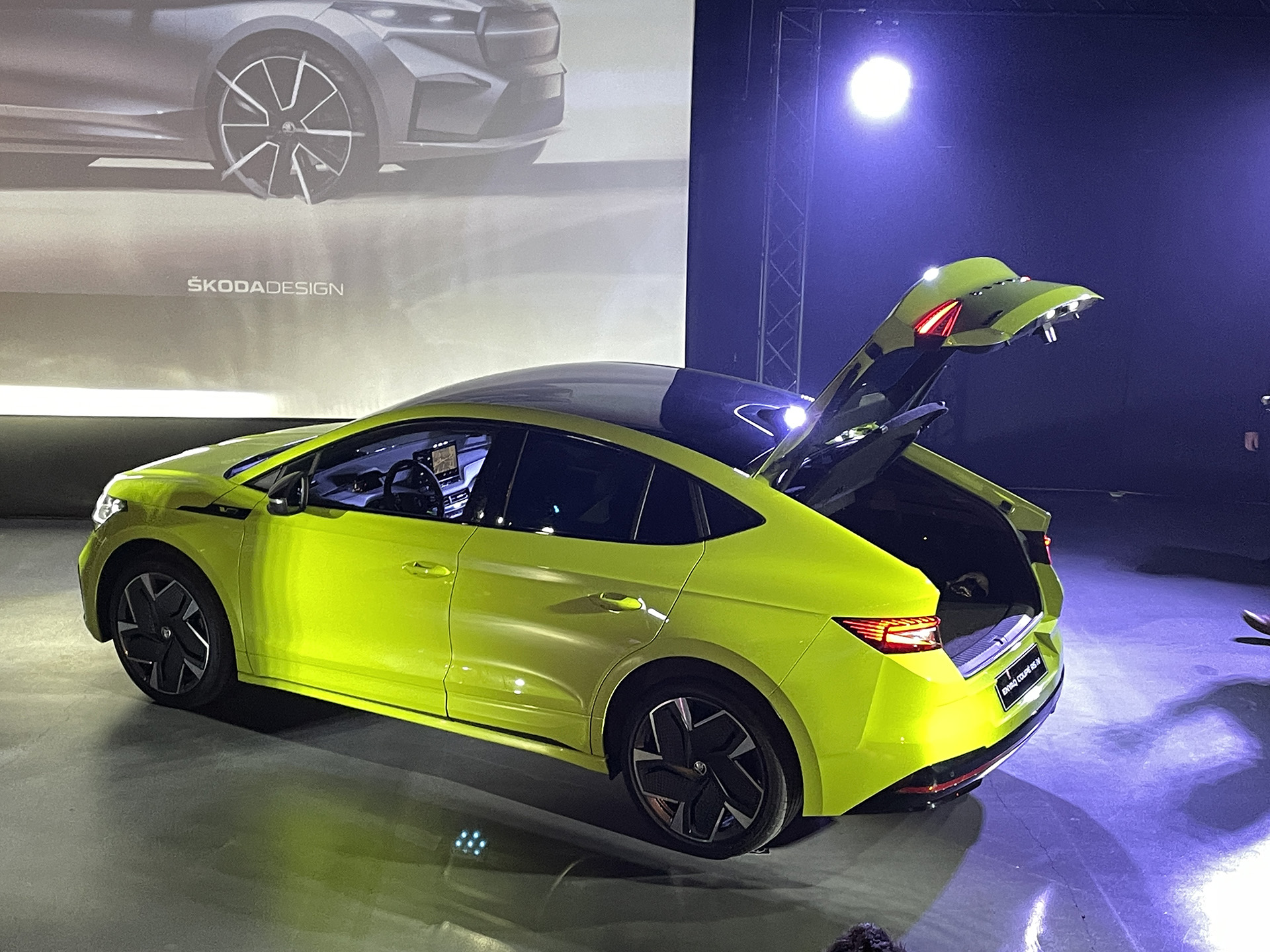 Prichádza nová Škoda Enyaq Coupé, chce byť najkrajším autom automobilky
