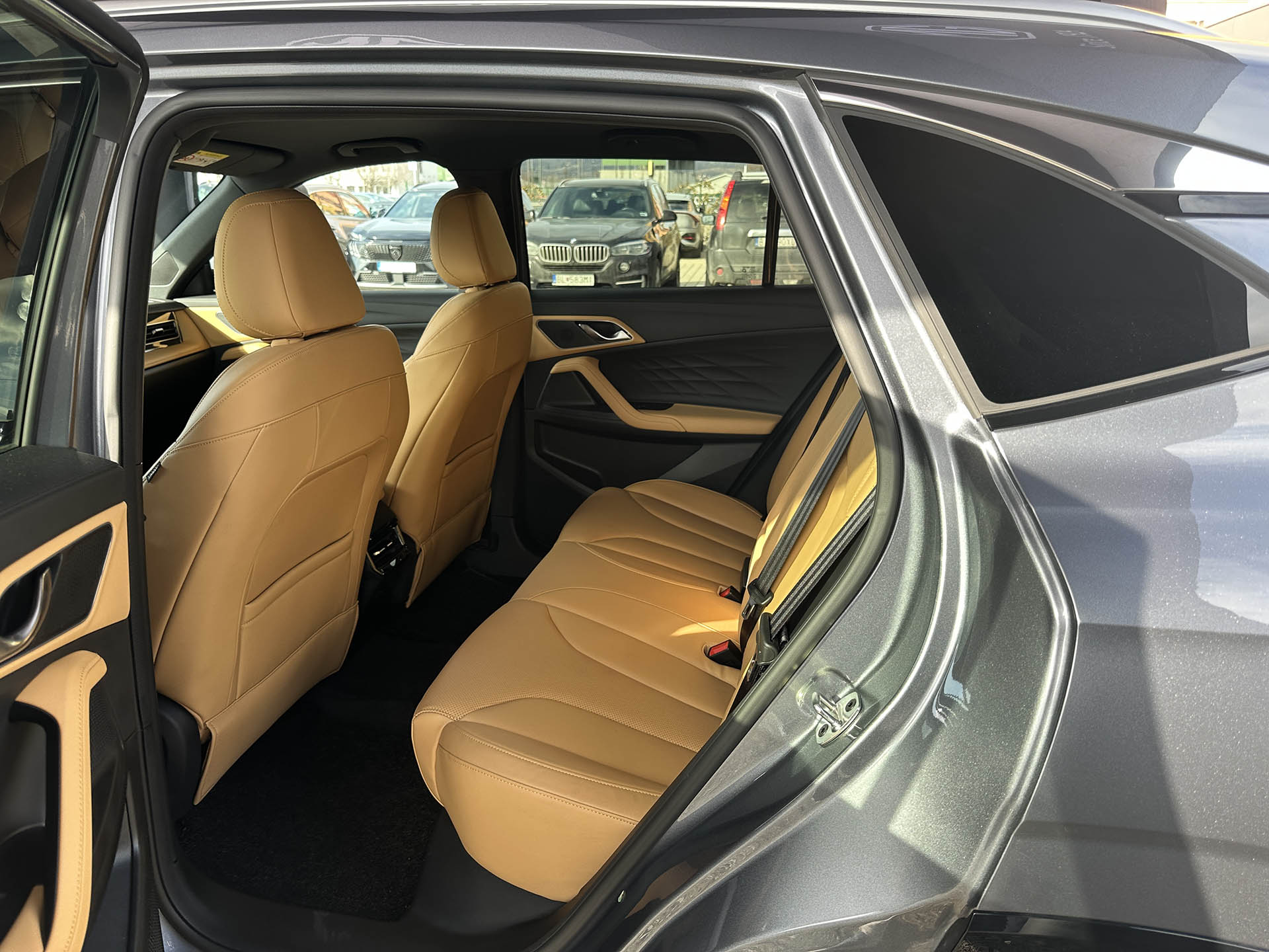 Značka MG nám ukázala svoje kľúčové SUV pre náš trh. Nové MG HS ako plug-in hybrid za 39-tisíc eur