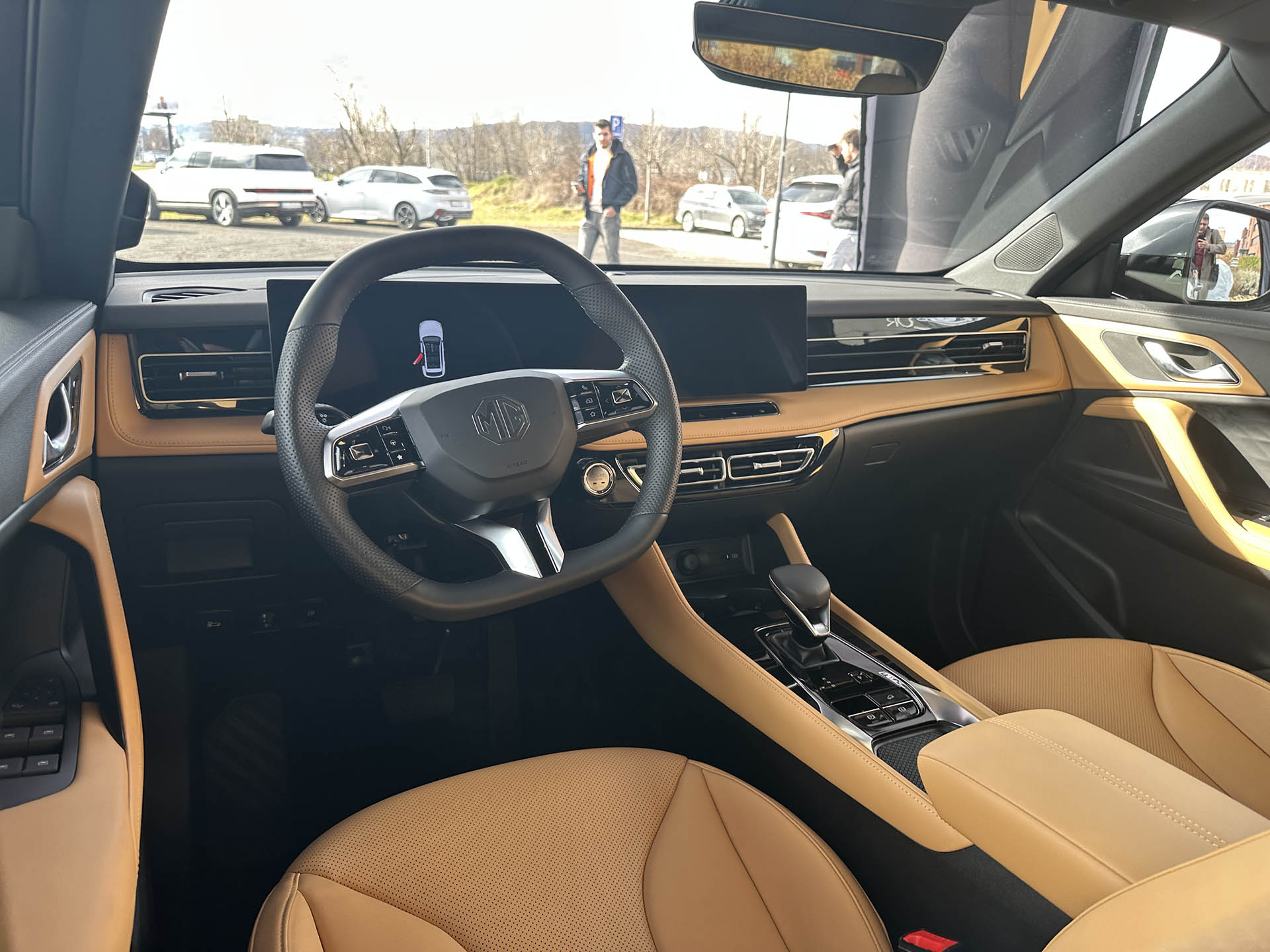 Značka MG nám ukázala svoje kľúčové SUV pre náš trh. Nové MG HS ako plug-in hybrid za 39-tisíc eur