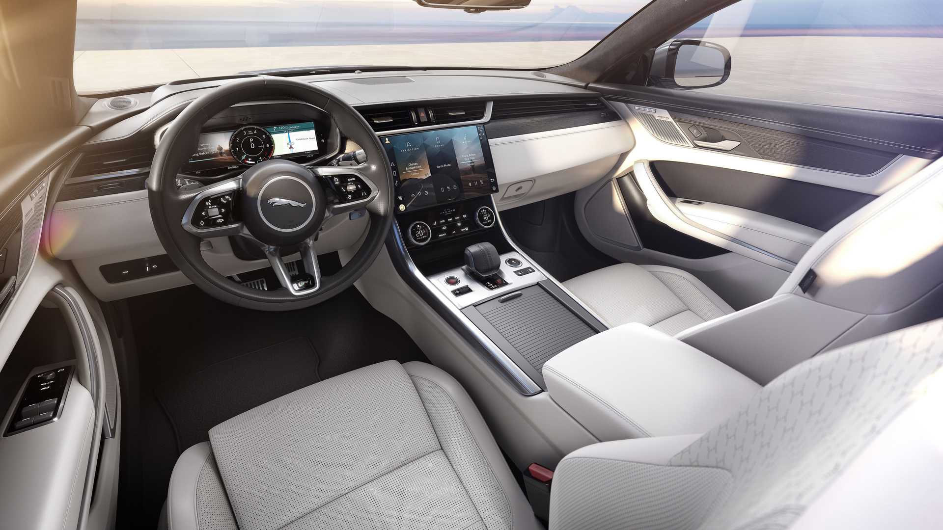 Jaguar XF zásadne zmenil interiér