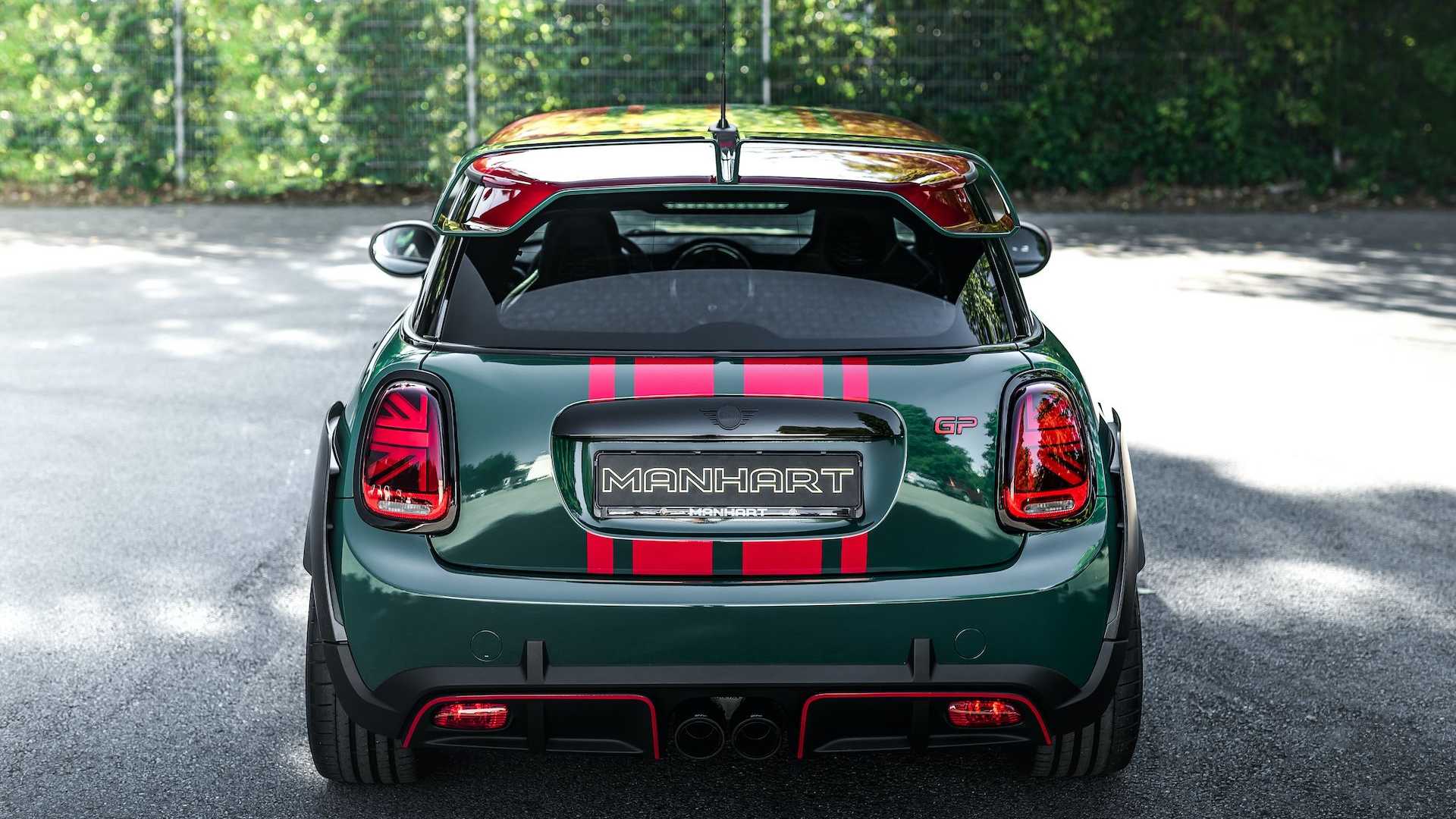 Aký výkon zvládne MINI s predokolkou? Manhart skúša 350 koní