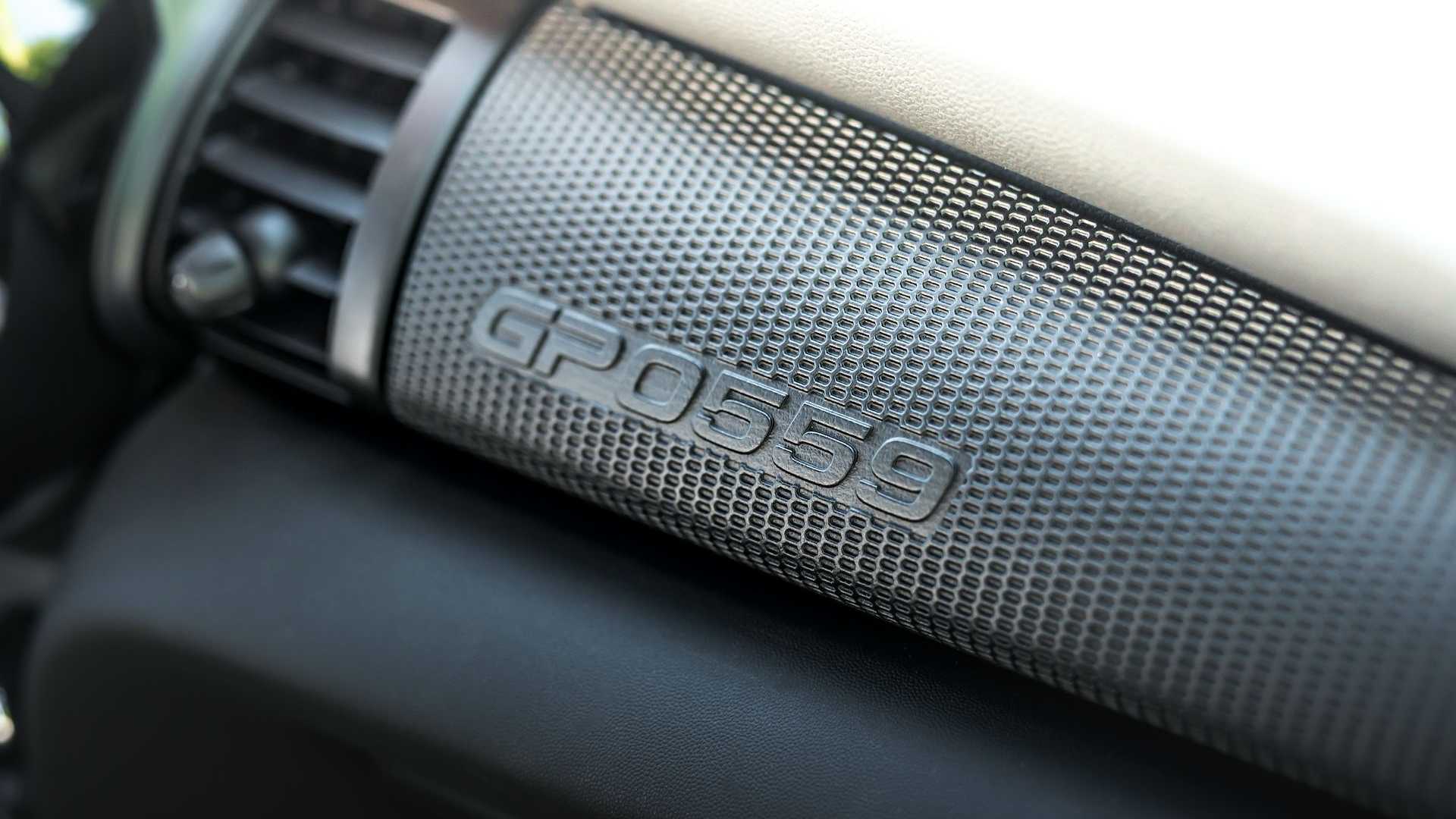 Aký výkon zvládne MINI s predokolkou? Manhart skúša 350 koní