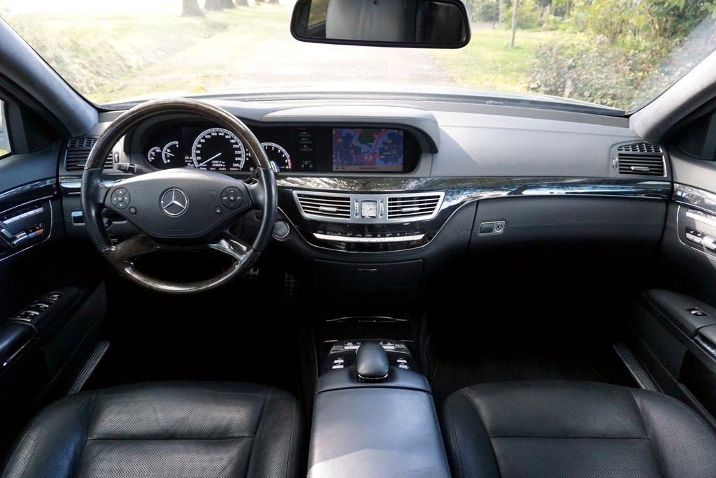 Luxusný Mercedes s výkonom 320 koní lacnejší ako Octavia!