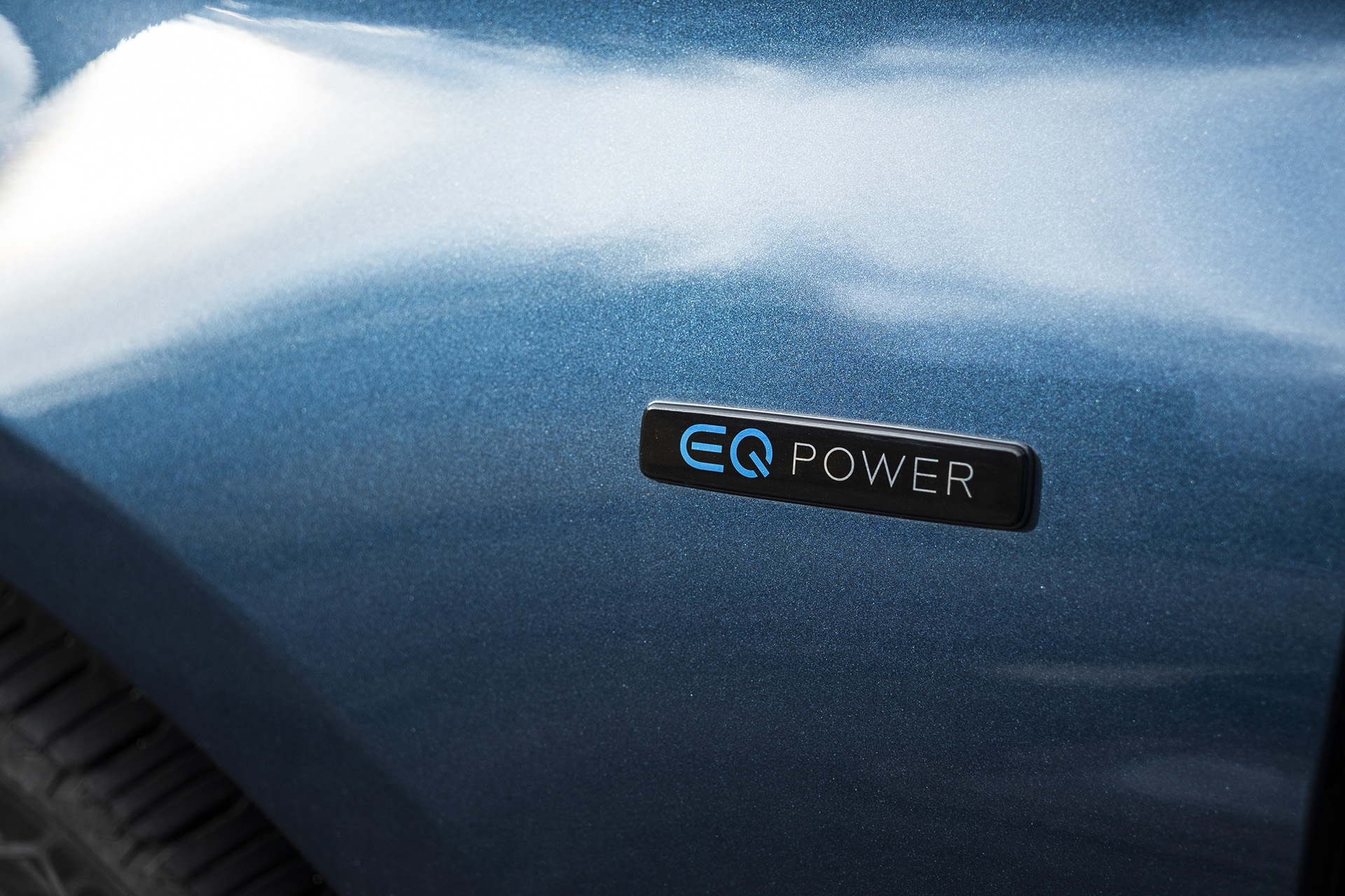 Test: Mercedes-Benz A250e – Na elektrickú energiu dá až 70 km