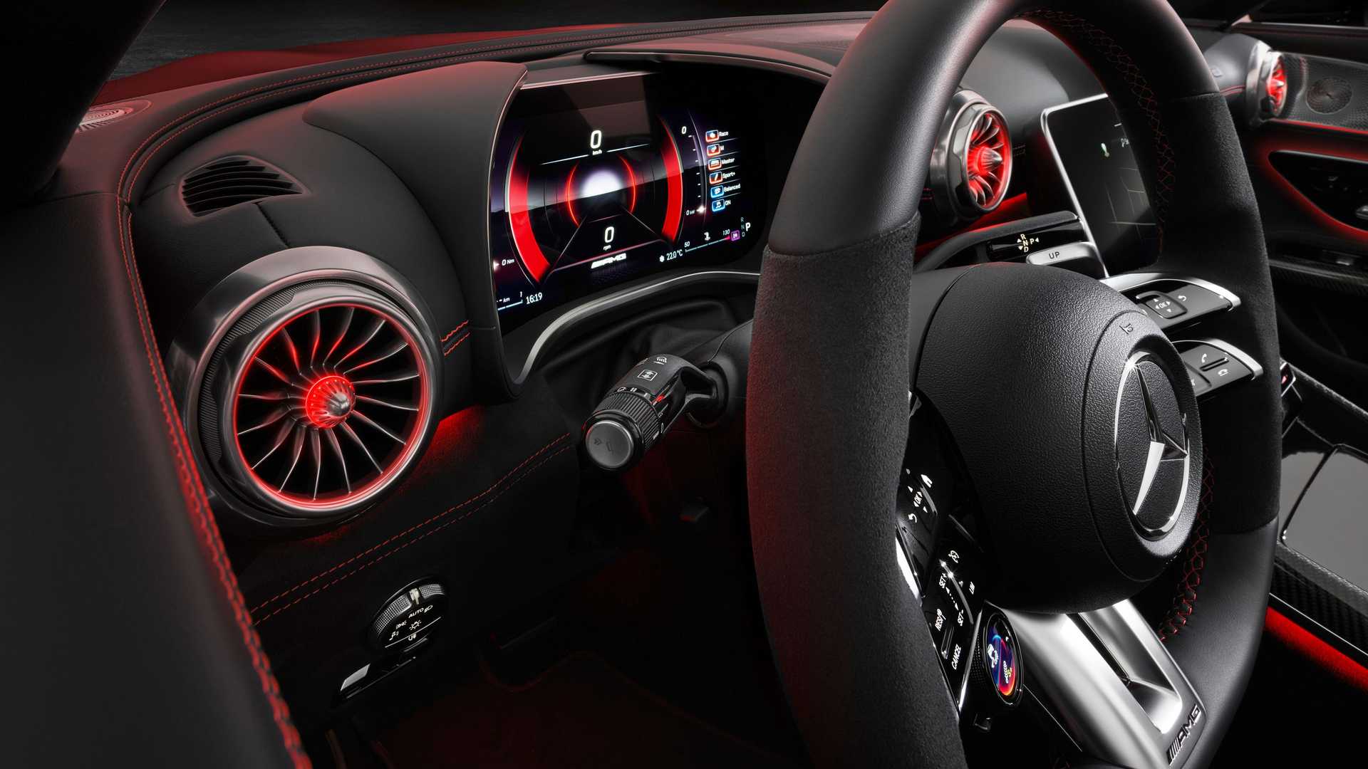 Nový Mercedes SL je revolúcia s návratom do minulosti