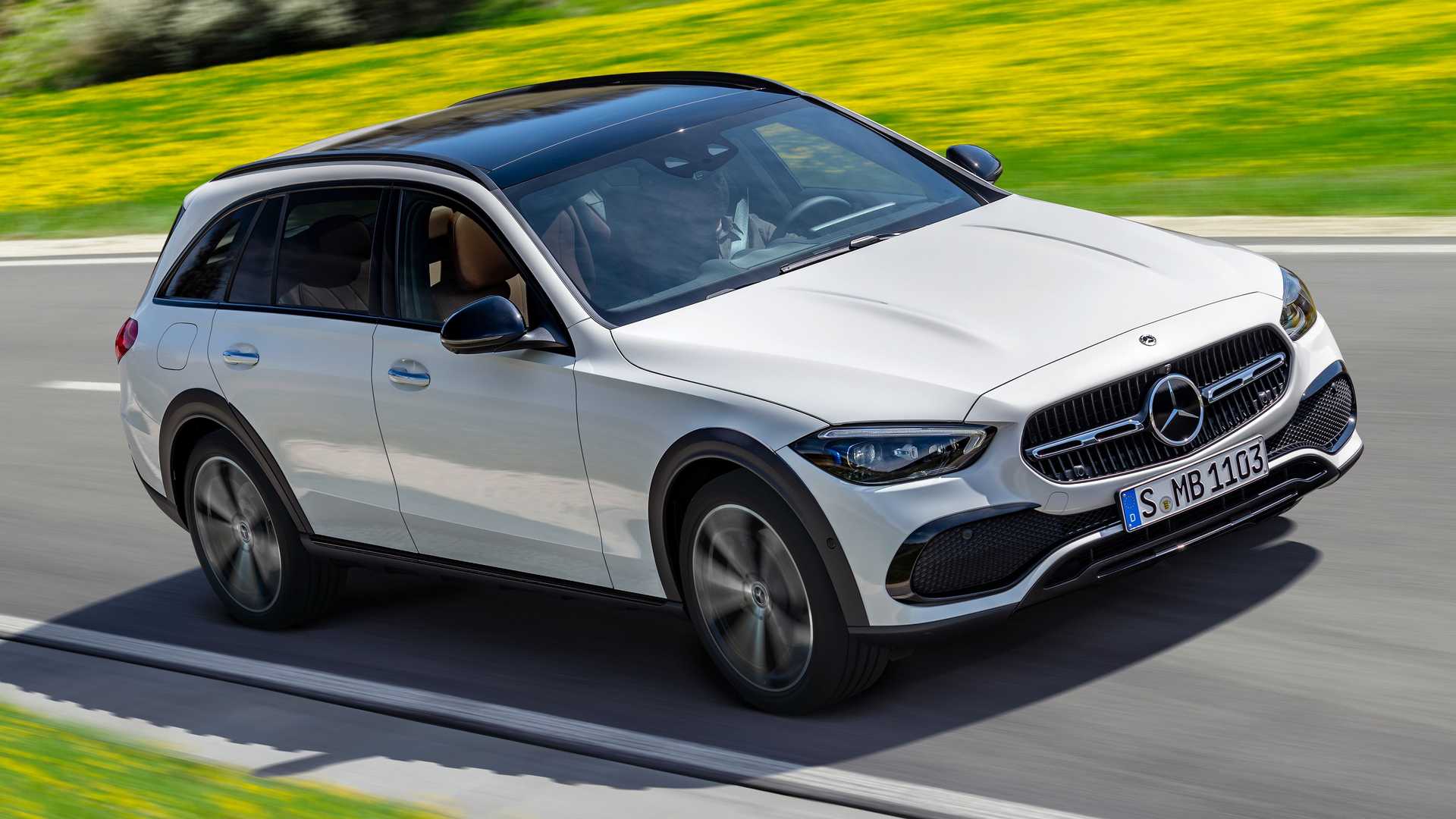 Mercedes predstavil najmenší All-Terrain, prichádza s ním Trieda C