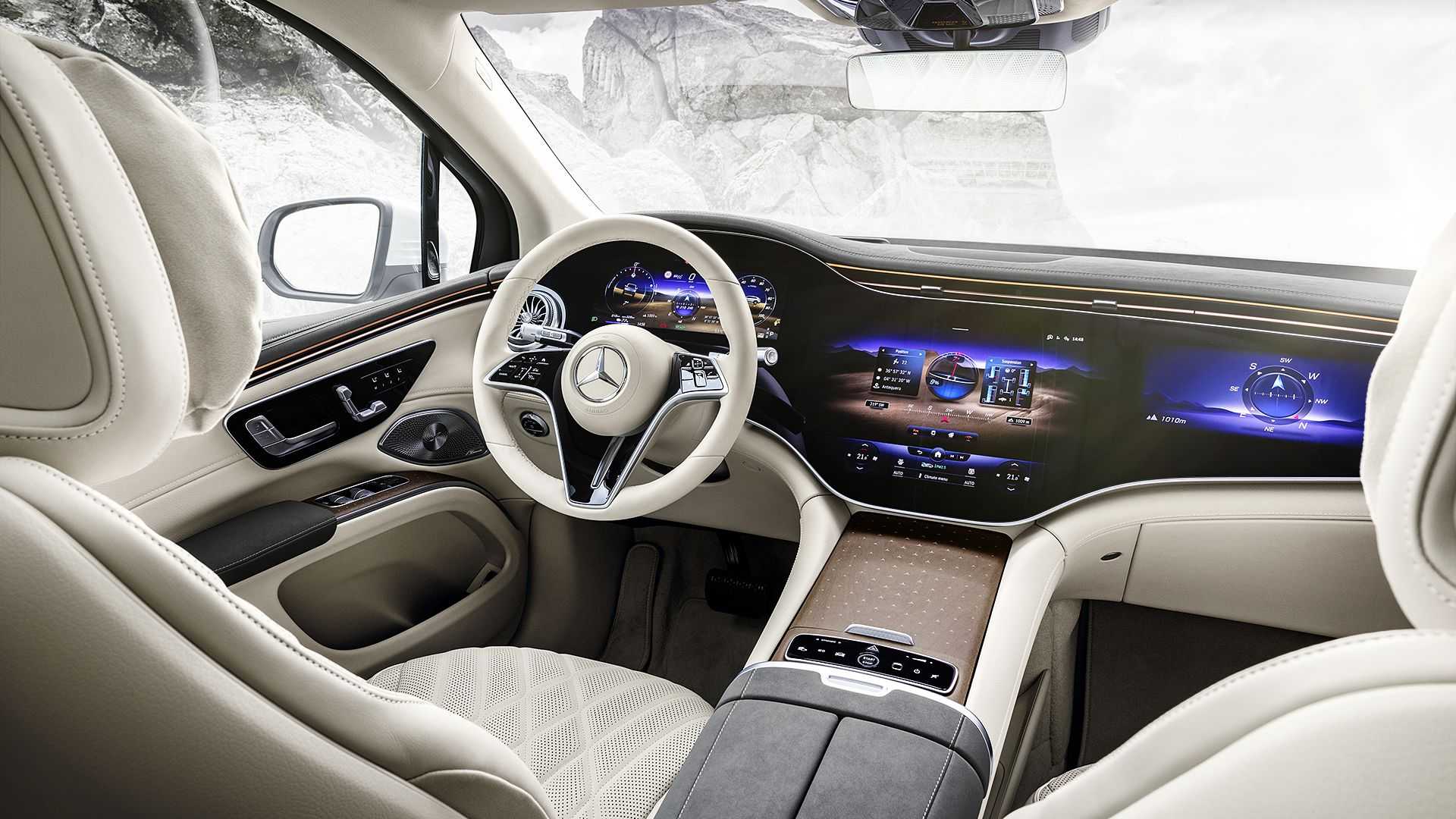 Mercedes EQS SUV: Luxus, elektrika a sedem miest