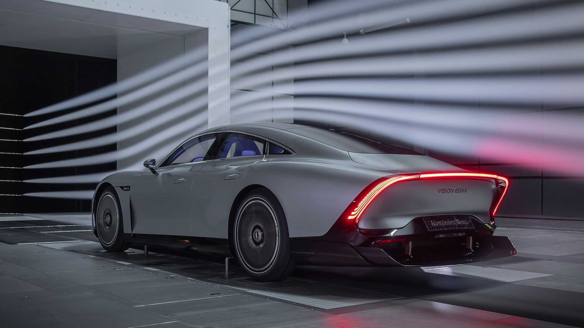 Mercedes Vision EQXX: 1000 km na nabitie, spotreba len 10 kWh na sto