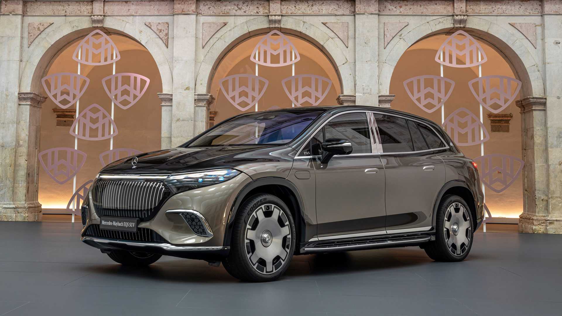 Luxusné EQS SUV má nový šat s logom Maybach