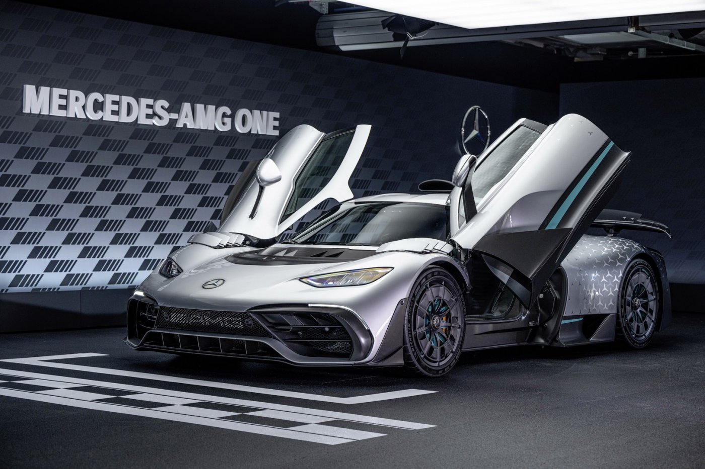 Mercedes-AMG One - delo  s technológiou F1
