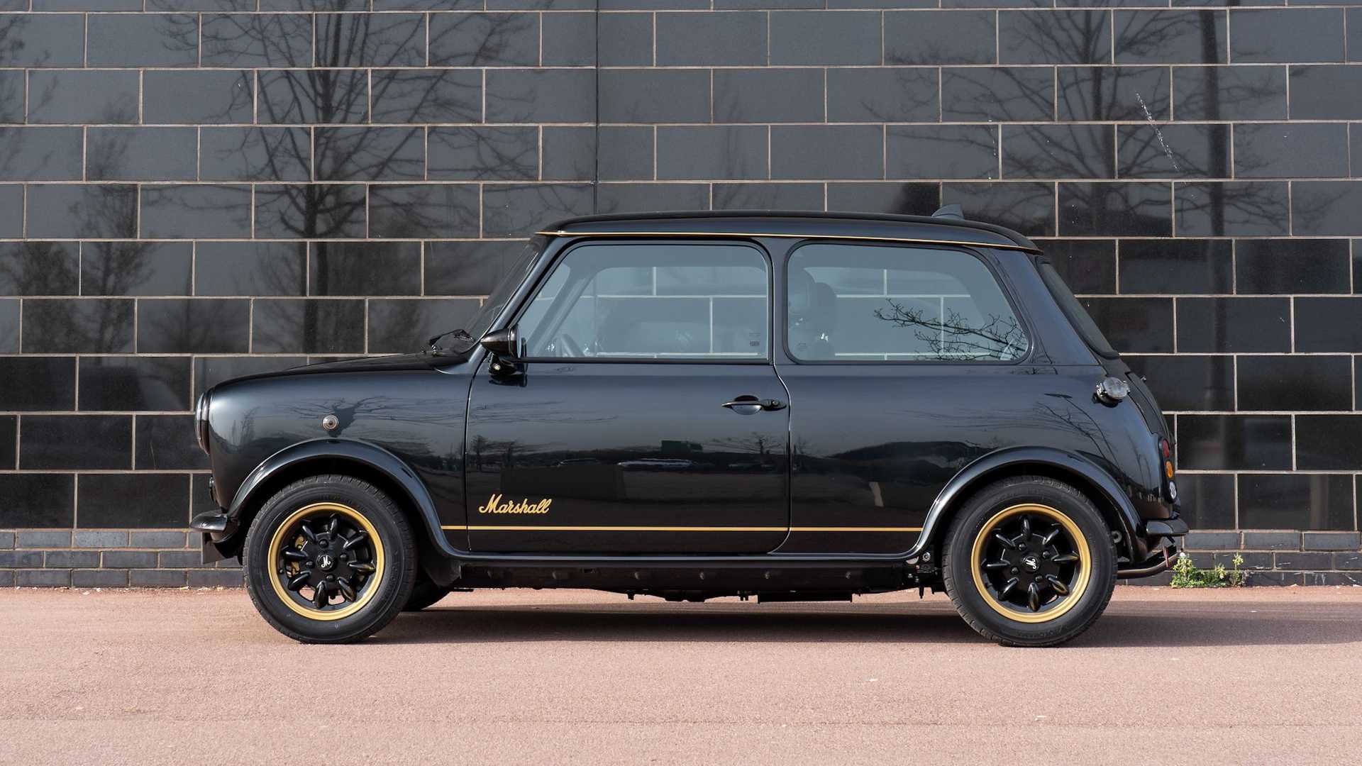 David Brown Automotive má novú edíciu MINI Remastered Marshall