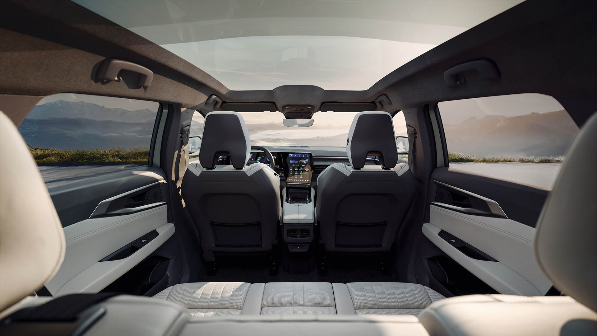 Renault odhalil nový Espace: Všetko, čo o novom rodinnom aute potrebujete vedieť