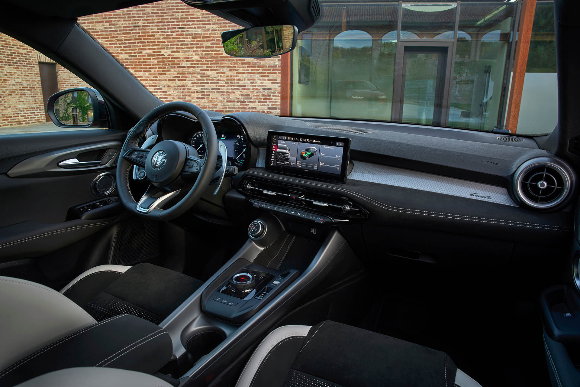 Odhalili nové Alfa Romeo Tonale. Faceliftom získalo novú dynamiku