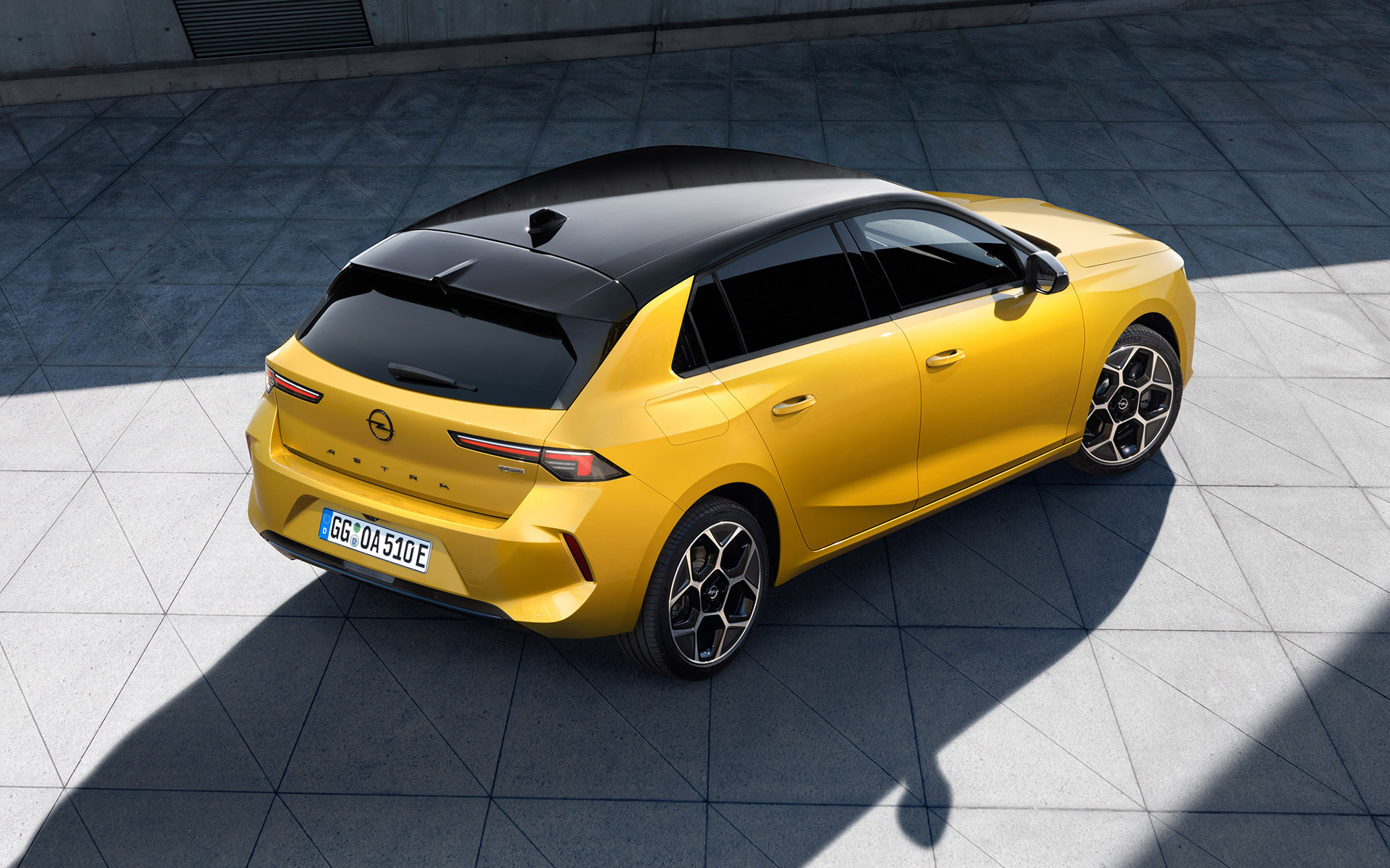 Opel Astra prichádza, bude aj plne elektrický