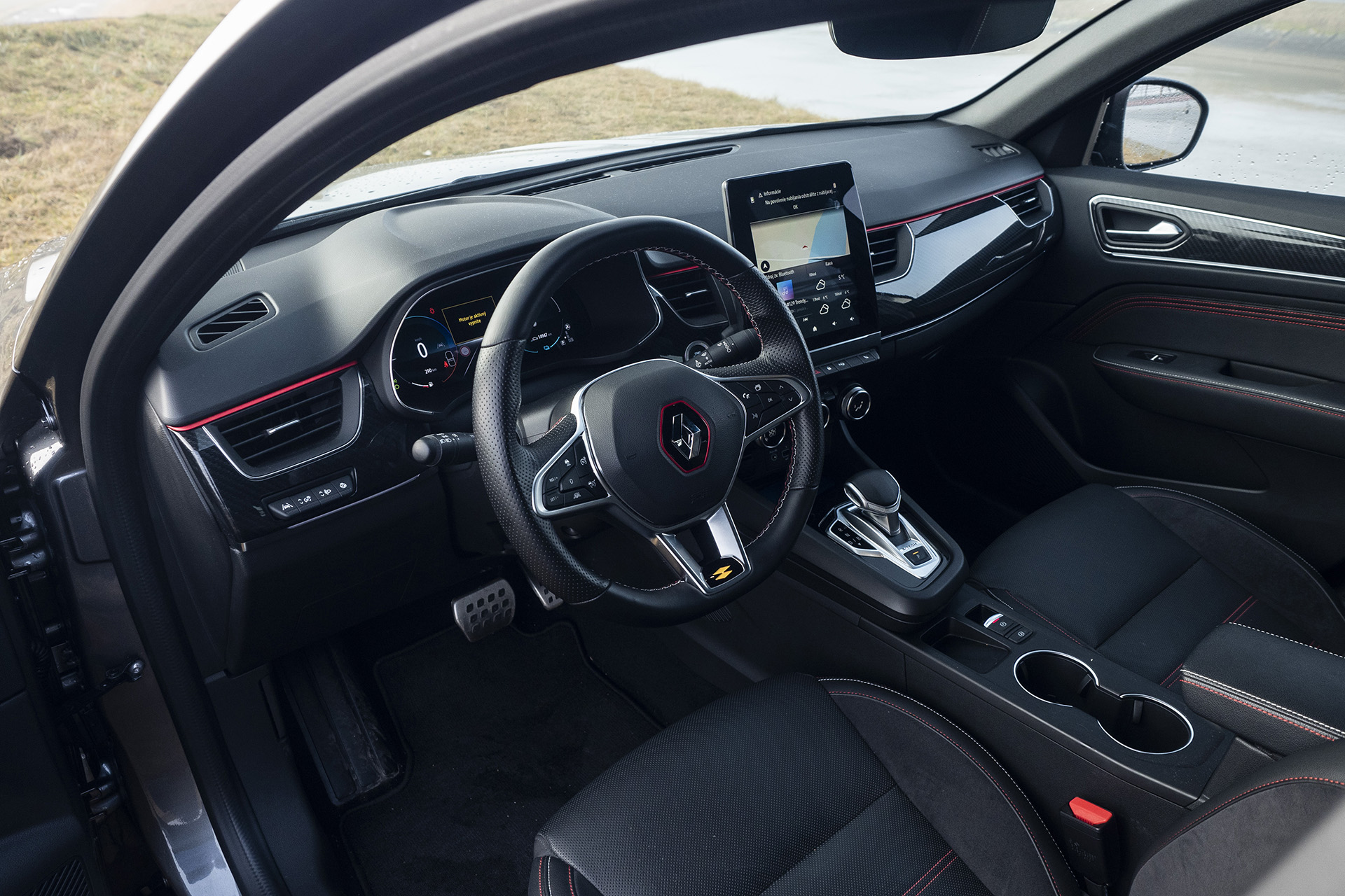 Test: Renault Arkana E-Tech 145 – Ktorá voľba motora je tá vaša?