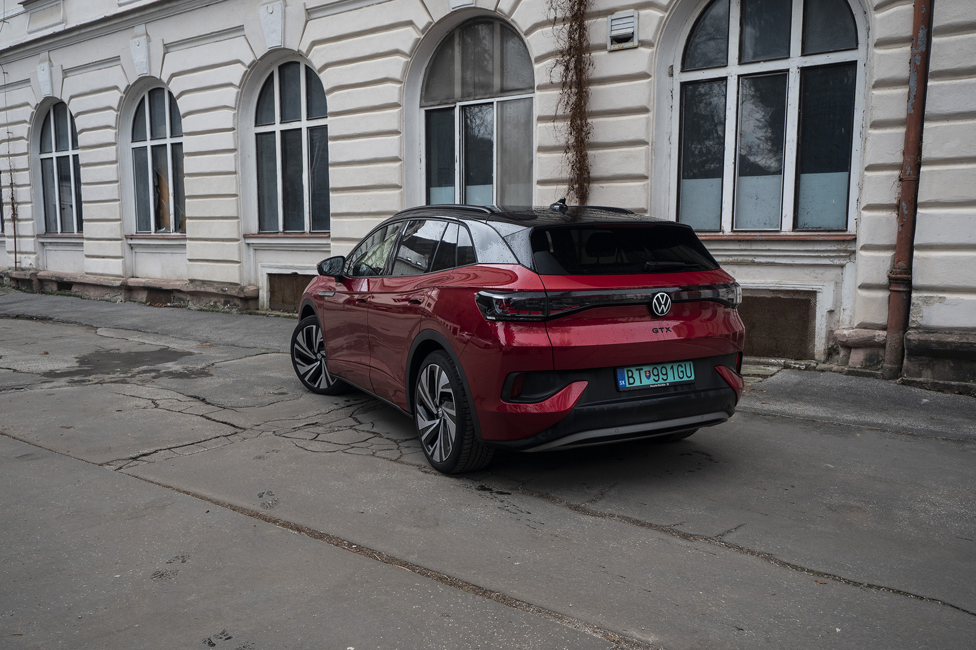 Volkswagen ID.4 GTX chce preniknúť do viac svetov naraz