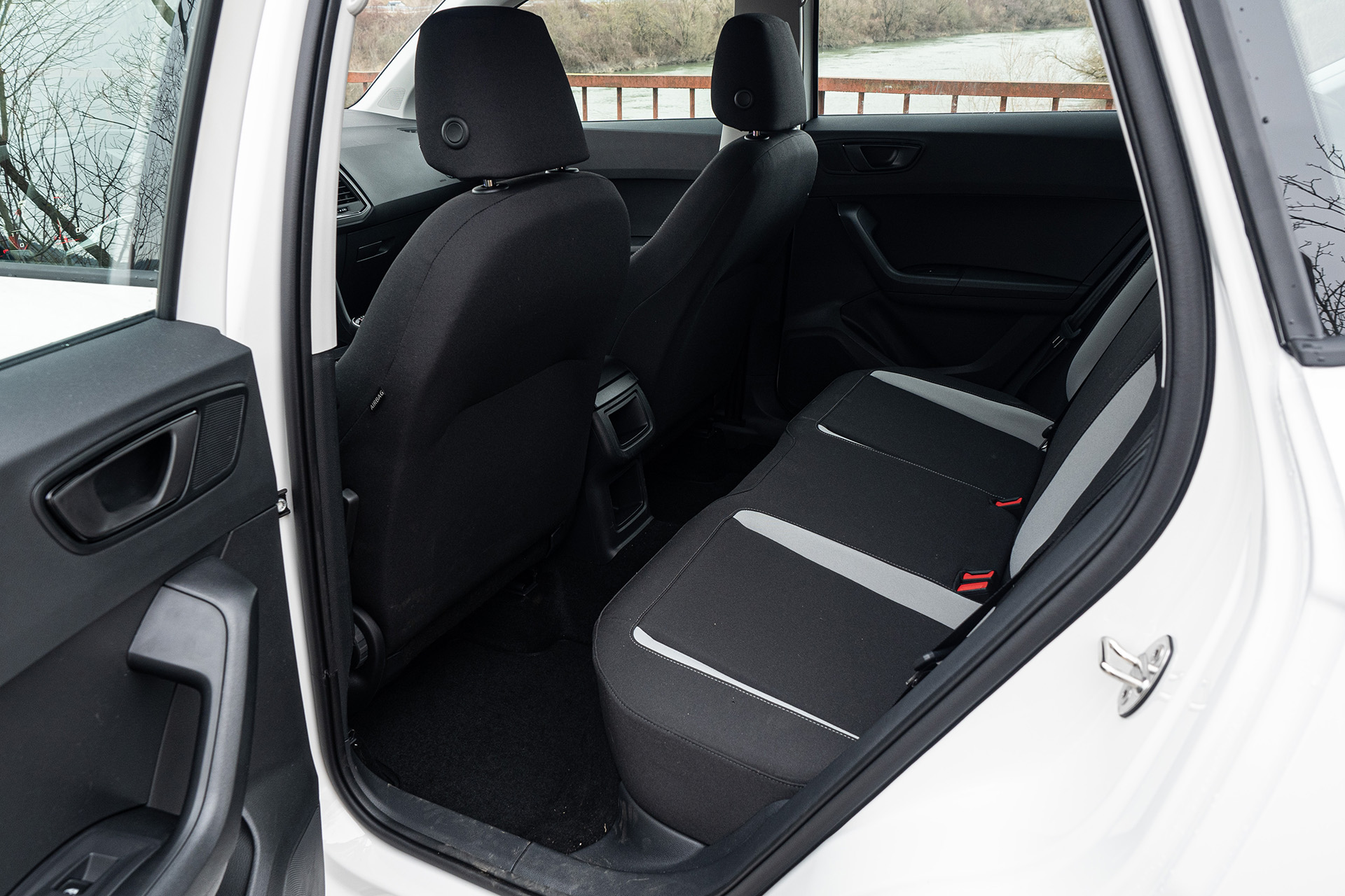 SEAT Ateca s litrovým trojvalcom: Šokojúco dobrá kombinácia