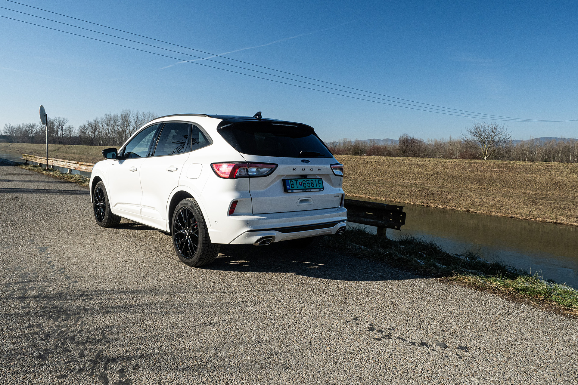 Ford Kuga: Plug-in je cool, ale full hybrid je univerzálny