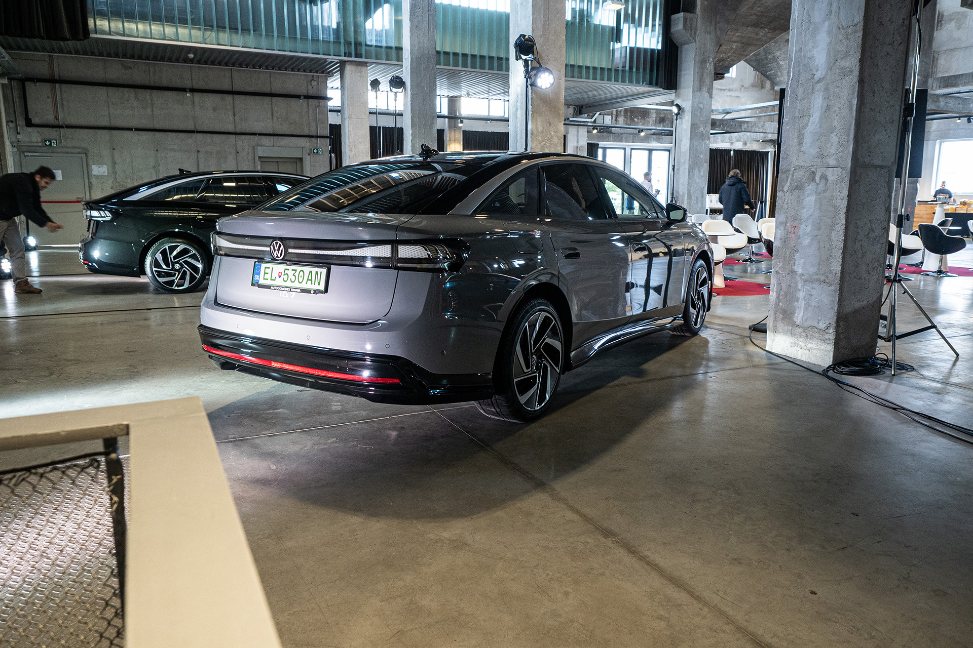 Volkswagen ID.7: konečne prichádza nízky elektromobil od Volkswagenu