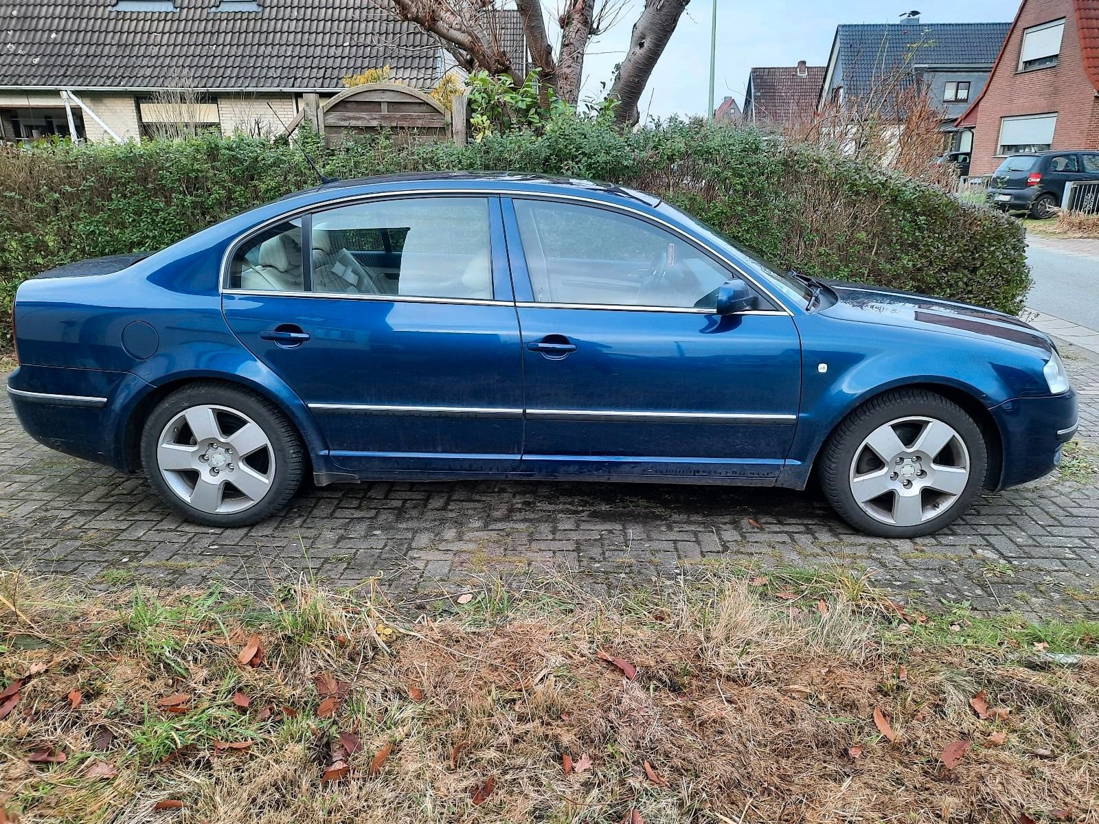 Zabudnutý klenot: Superb s naftovým V6 TDI na predaj!