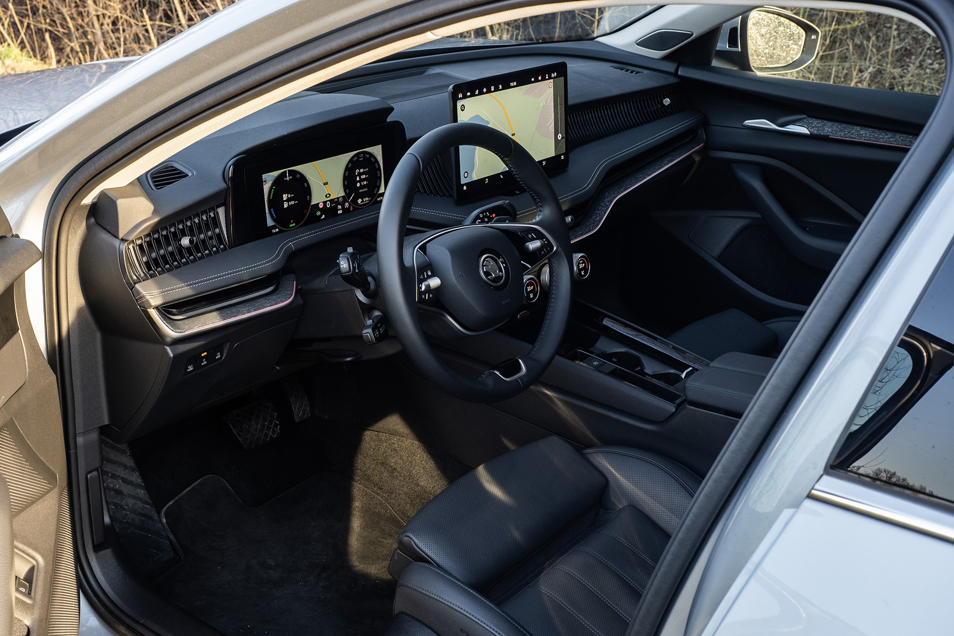 Otestovali sme zrejme najvyspelejšiu škodovku súčasnosti. Takto sa robia dobré autá!