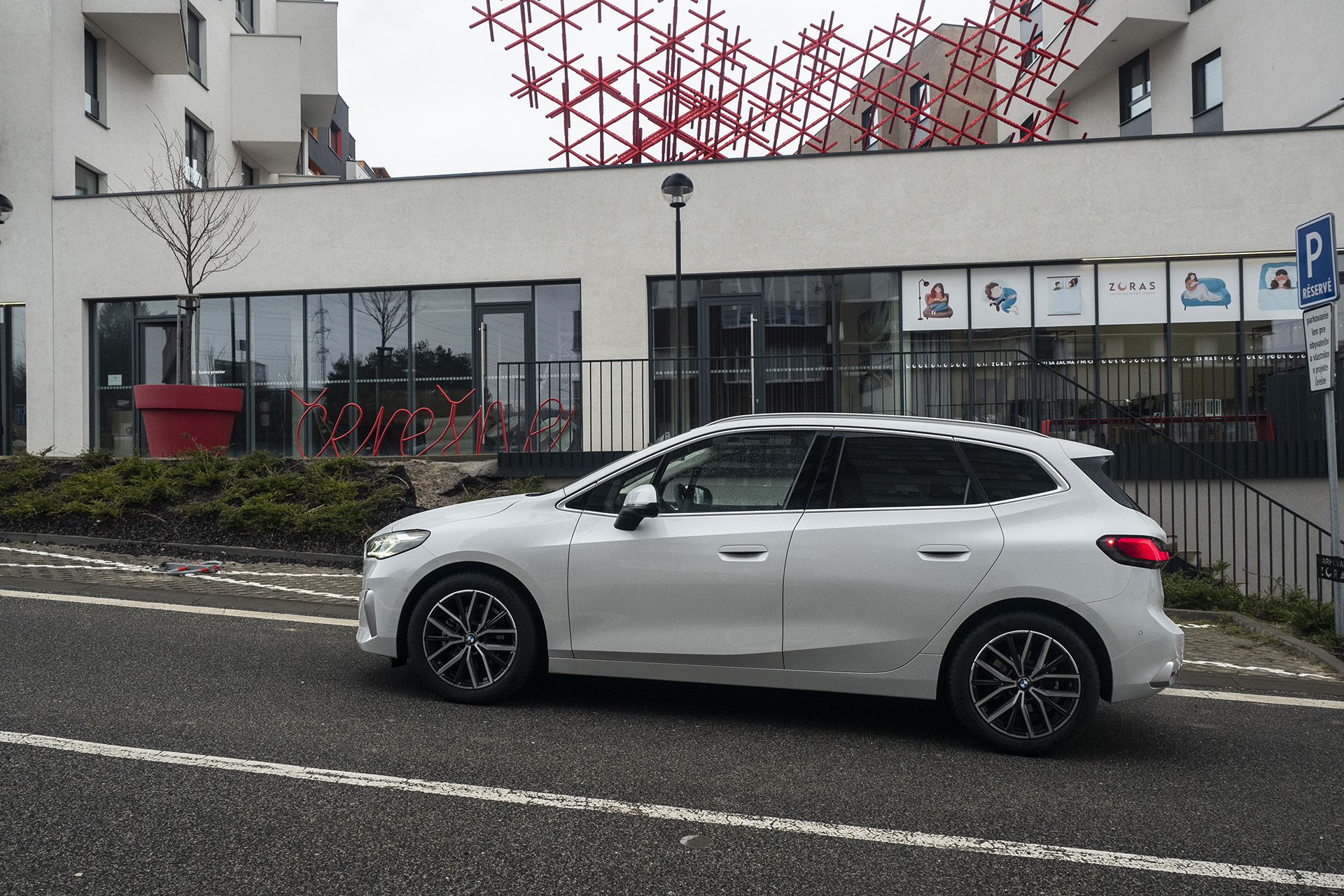 Prvá jazda: BMW 218d Active Tourer – Rodina v prémiovom