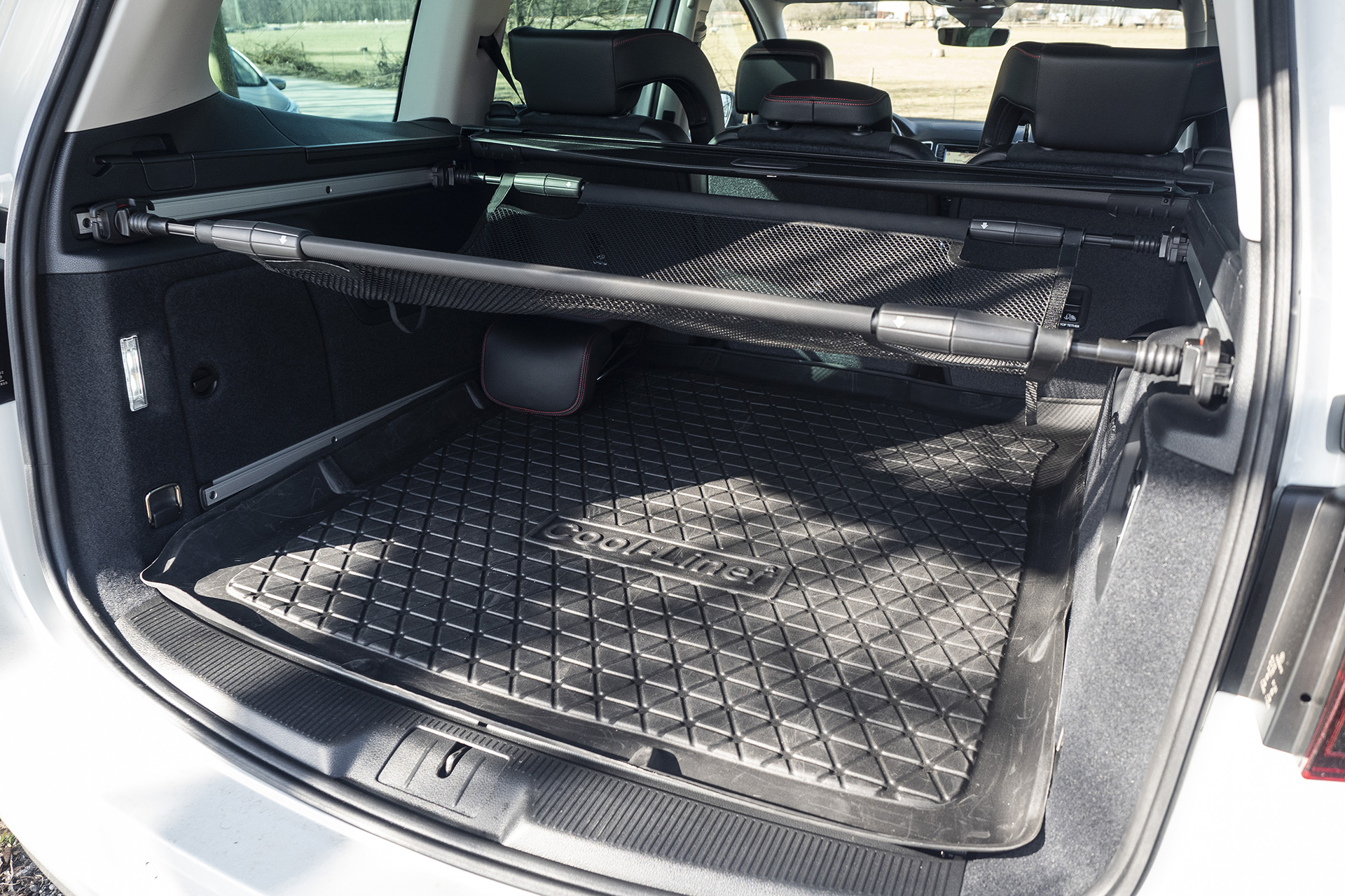 SEAT Alhambra je stále tu, berte ju, kým je
