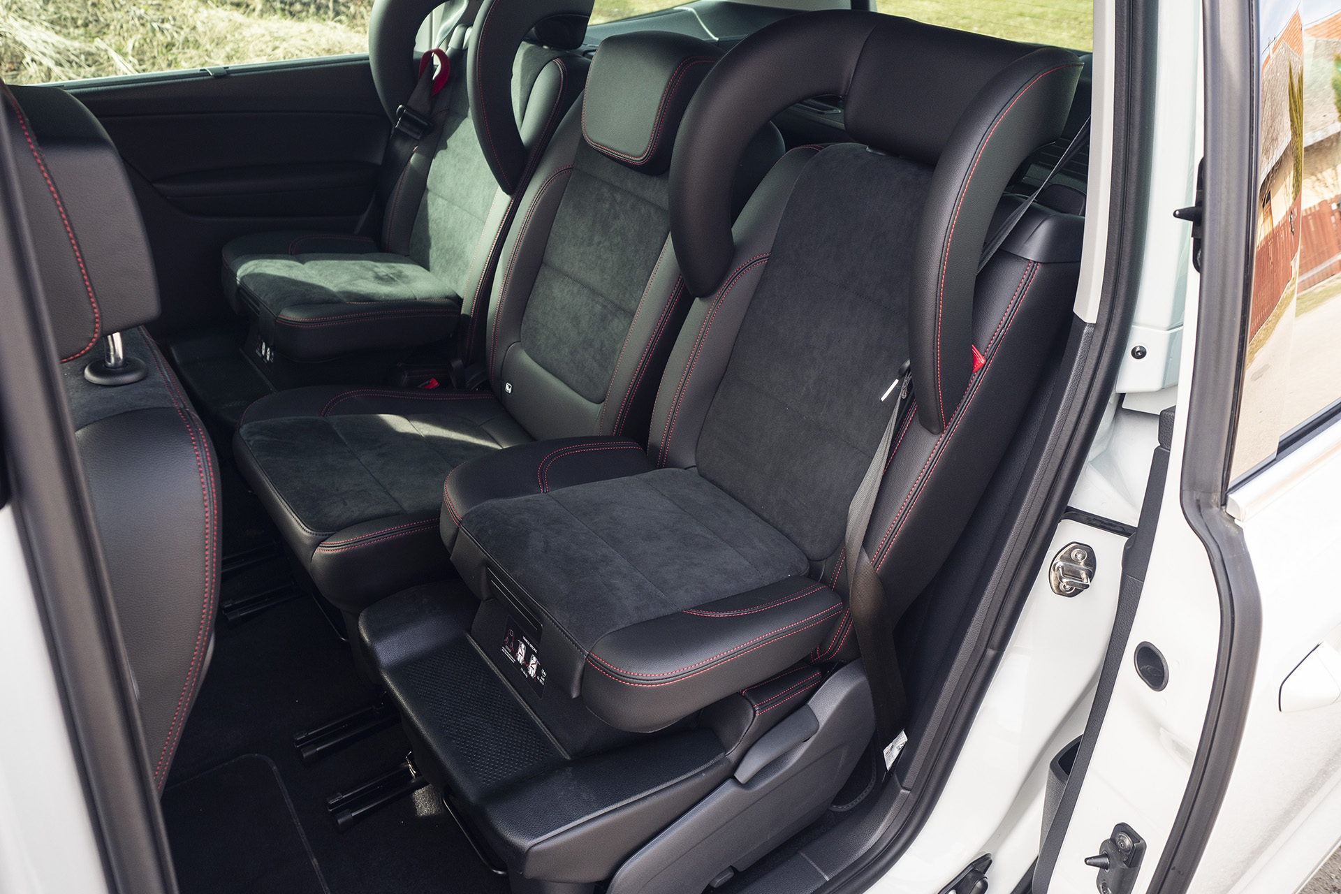 SEAT Alhambra je stále tu, berte ju, kým je