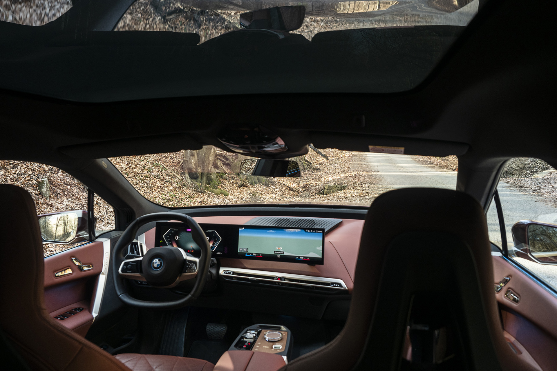 Test: BMW iX xDrive50 - Nehľadajte ďalej, toto je najlepšia verzia asi najlepšieho elektromobilu