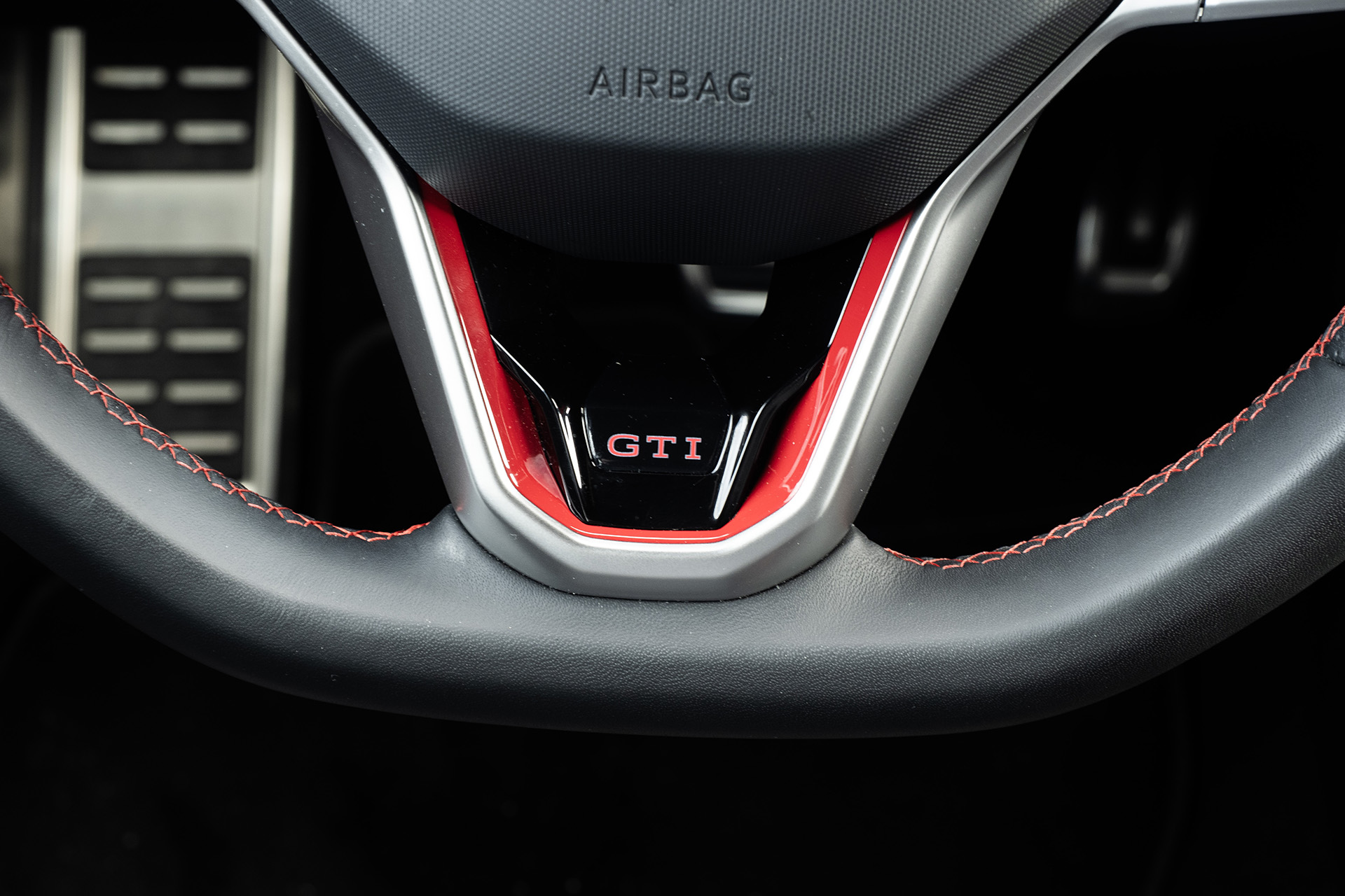 TEST Volkswagen Golf GTI: Je kráľom hothatchov aj v roku 2025? 