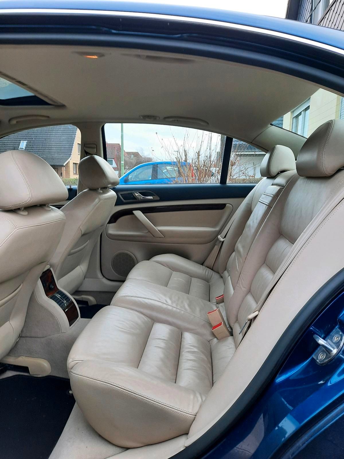 Zabudnutý klenot: Superb s naftovým V6 TDI na predaj!