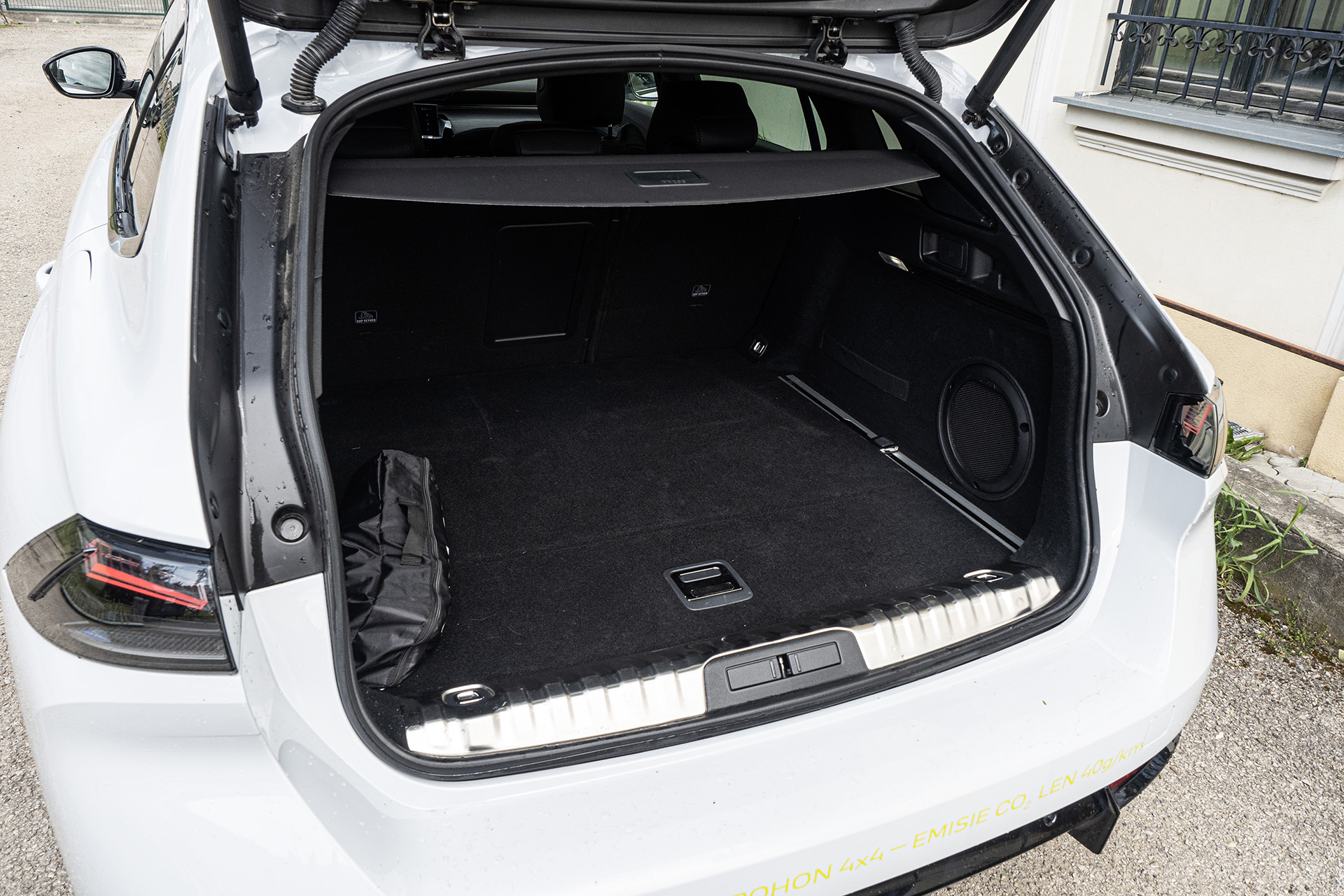 Peugeot 508 SW PSE je korunou portfólia automobilky