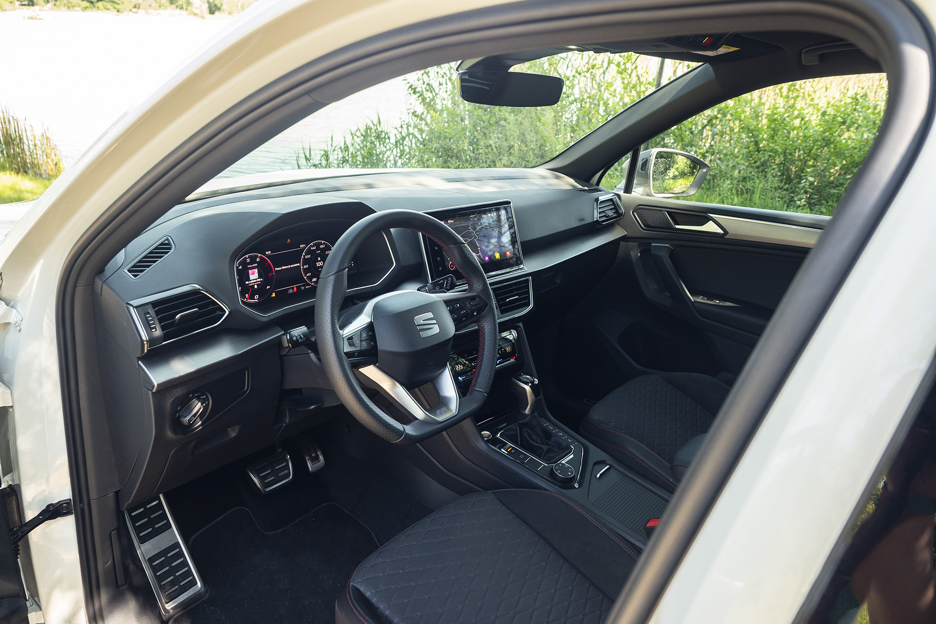 Môže SEAT Tarraco FR poľovať medzi hotSUV?