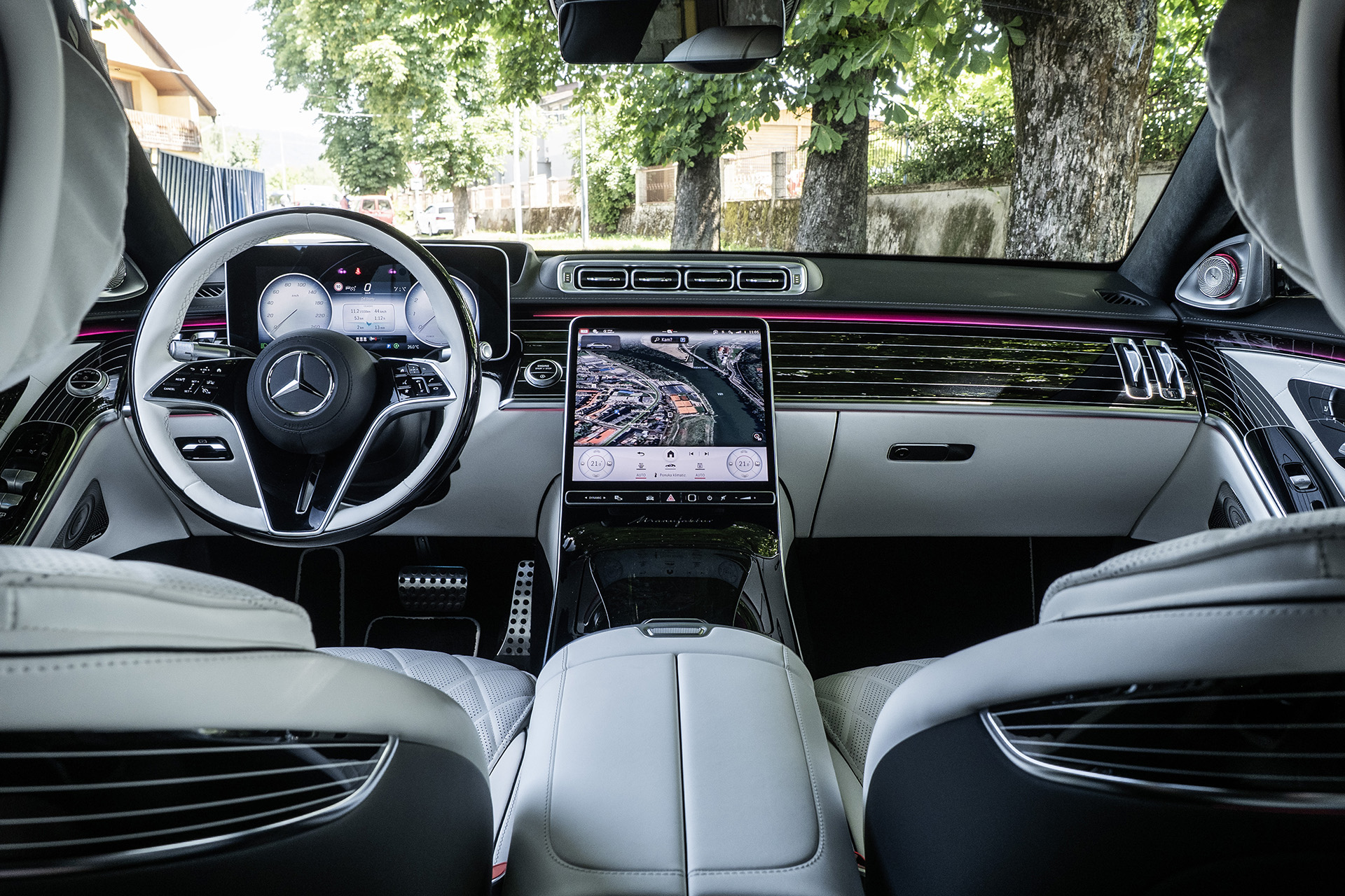 Test: Mercedes-Benz S580 Manufaktur. Má vôbec prezident takýto luxus?