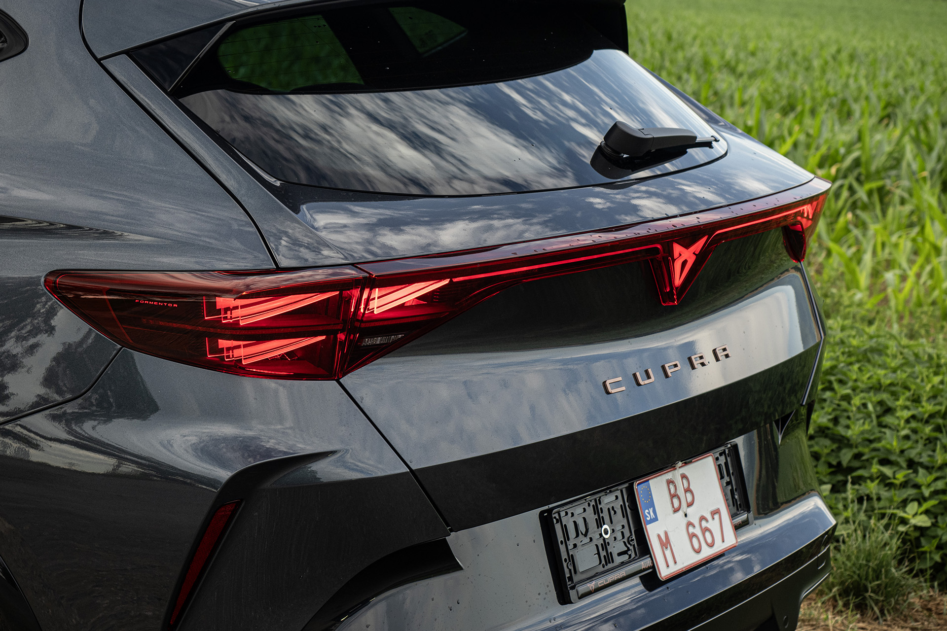 Test CUPRA Formentor eTSI: Je športový aj s motorom veľkým ako fľaška minerálky?