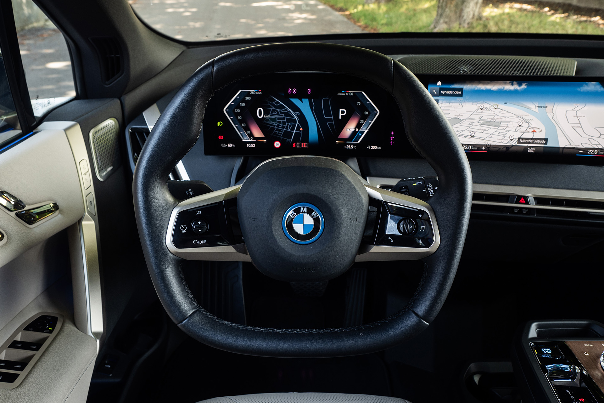 Test: BMW iX M60 - teleport
