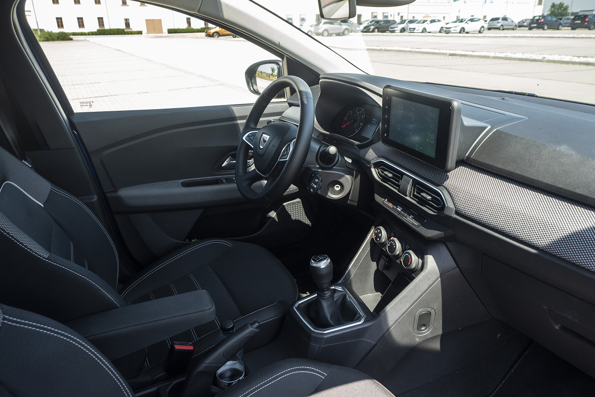 Test: Dacia Sandero Sce 65 – Ako jazdí úplný základ?