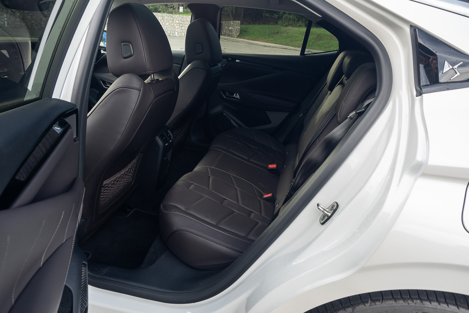 DS4 E-Tense je výnimočné auto, stojí ale za tie peniaze?