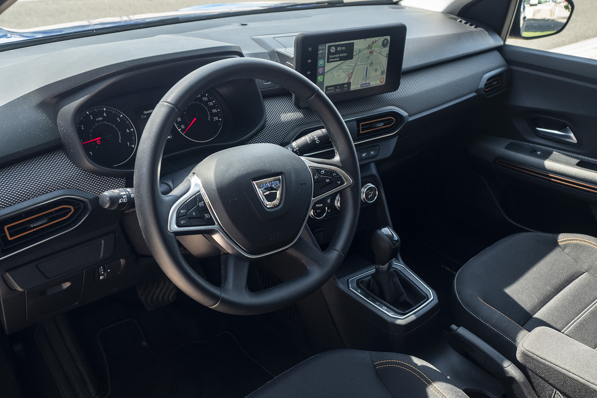 Je lepšia Dacia Sandero s automatom, alebo s manuálom?