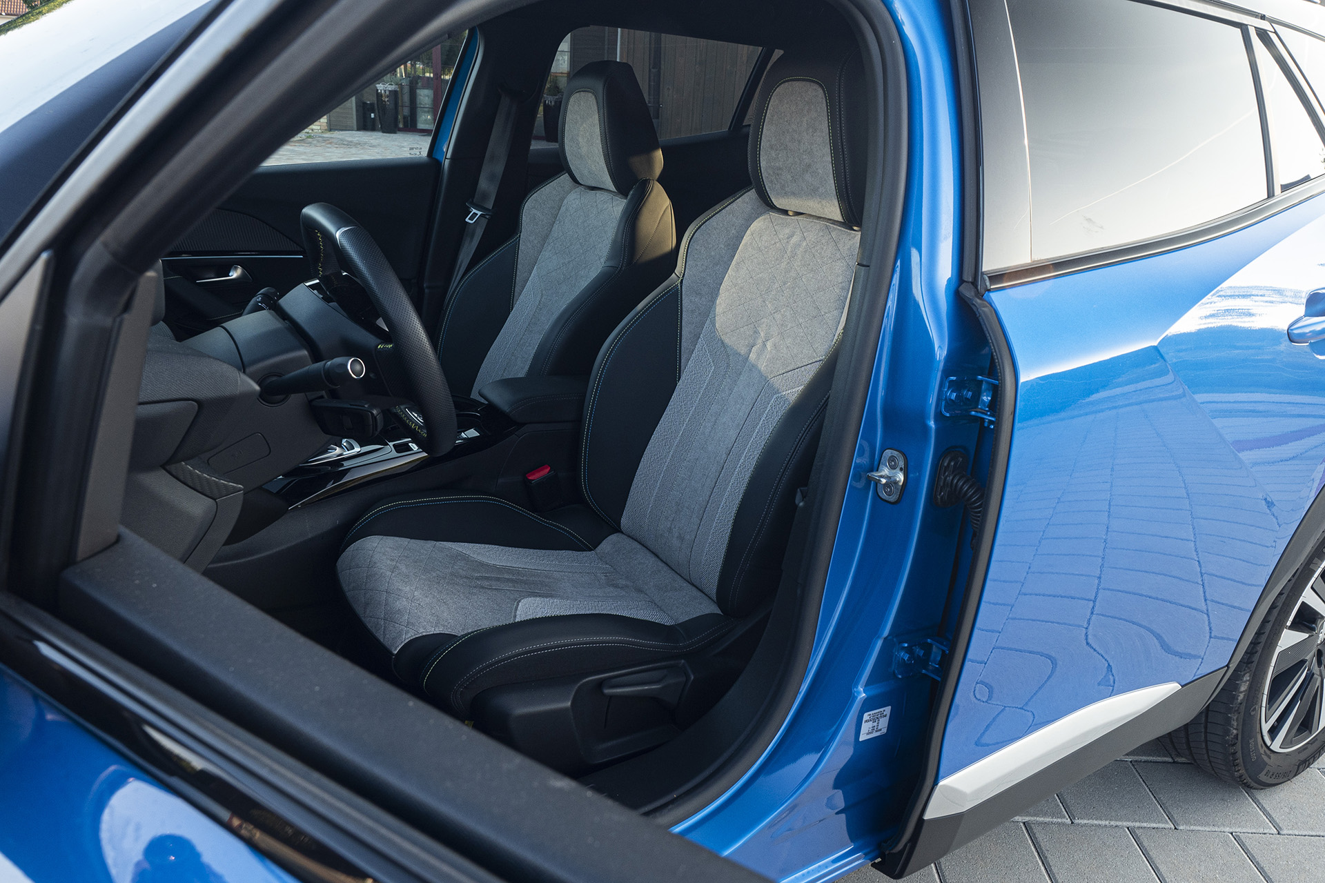 Peugeot e-2008 GT: Elektromobilita každodenná