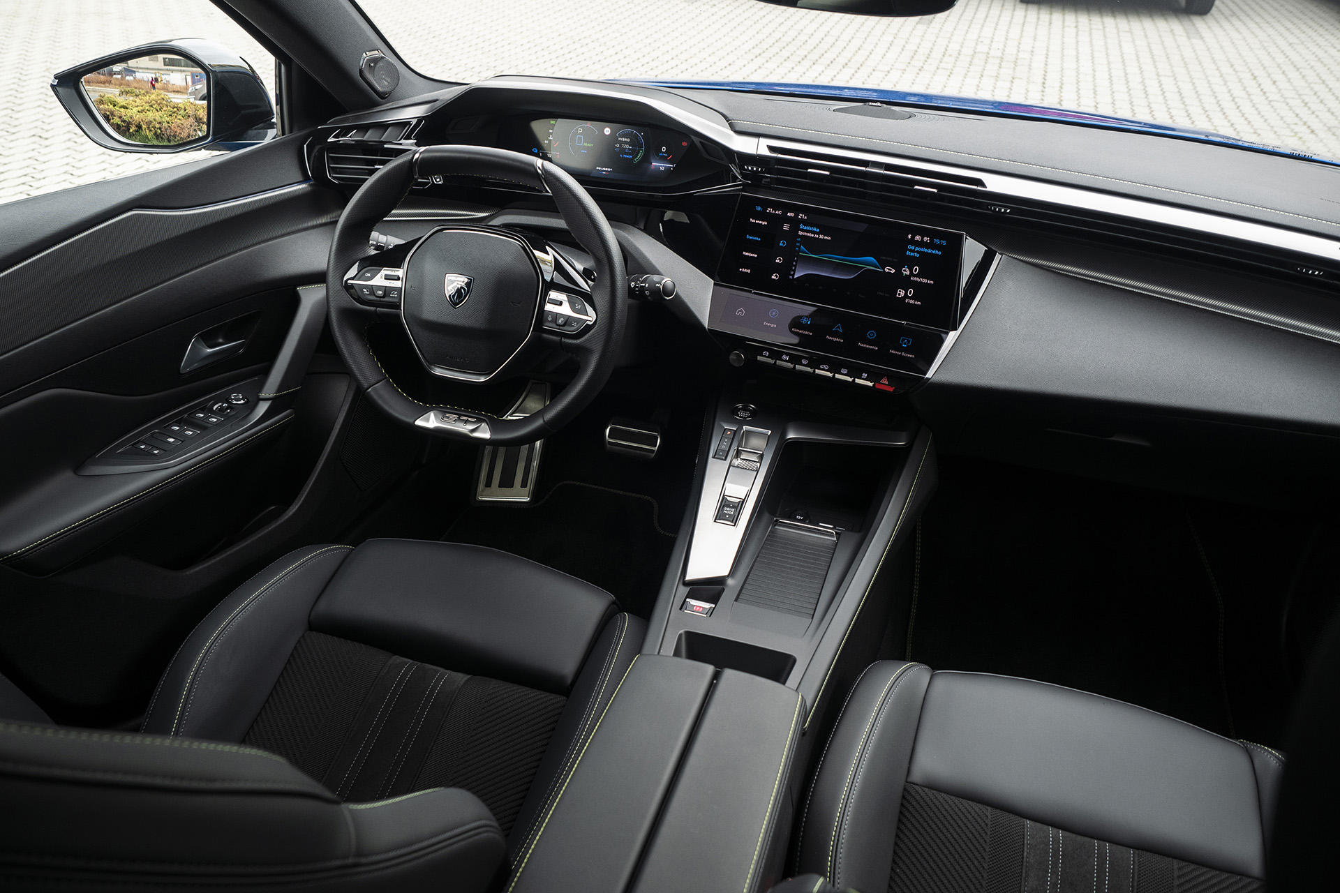 Peugeot 308 PHEV: Keď krása zatieni všetky ostatné pozitíva