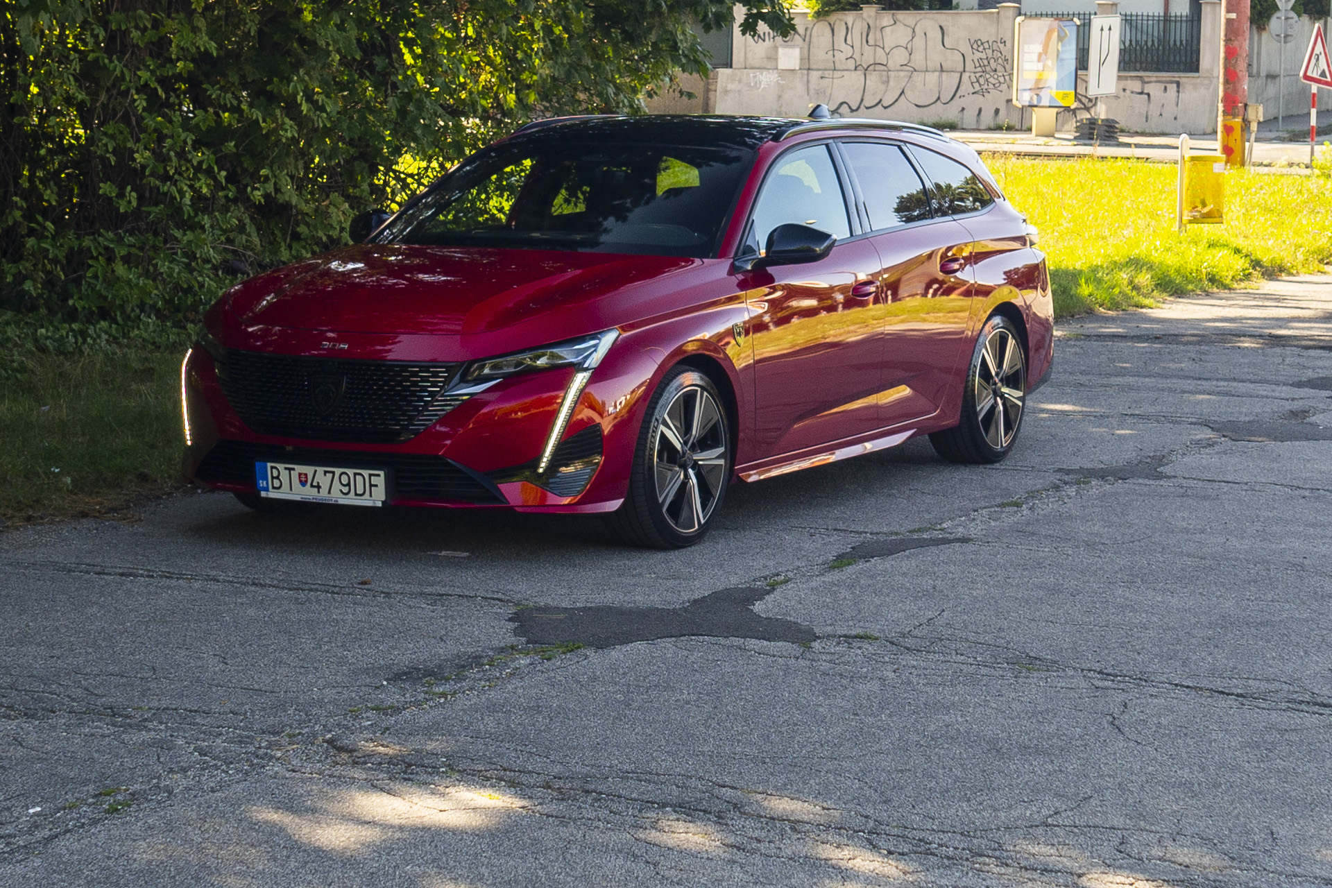 Peugeot 308 SW: Octavia Combi má silného konkurenta