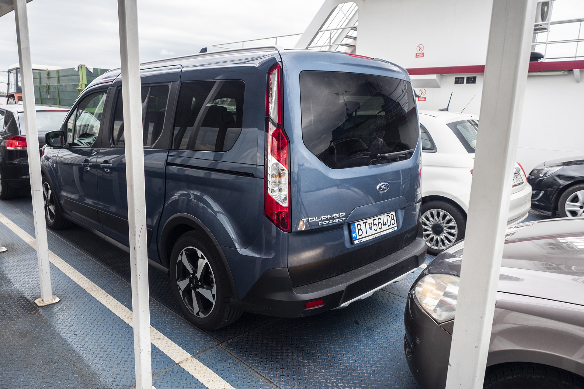 Test: Ford Grand Tourneo Connect Active – Užitočný jazvečík s dlhým menom