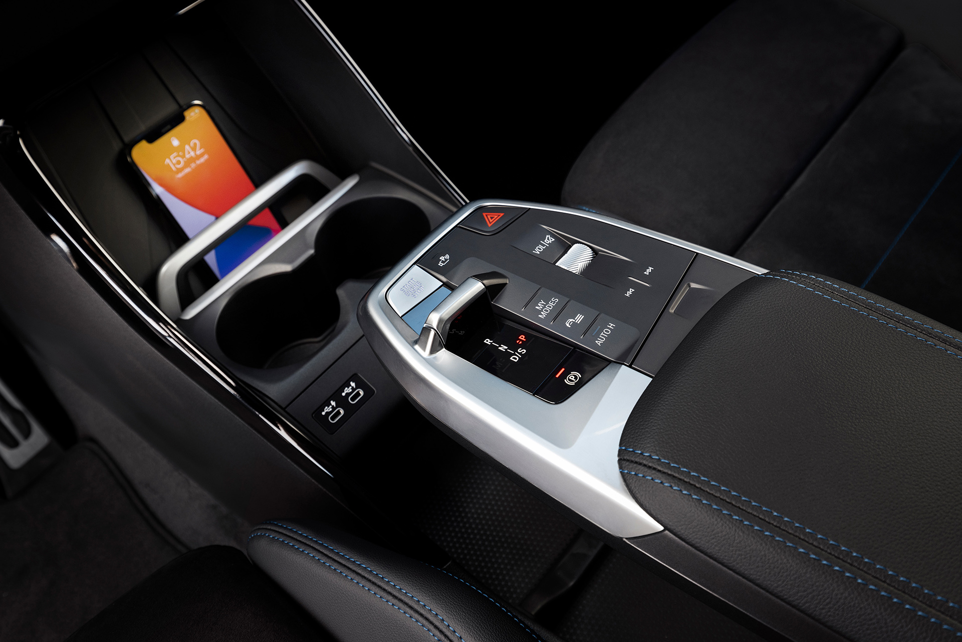 Nový BMW 2 Active Tourer môže mať plug-in hybrid s 326 koňmi