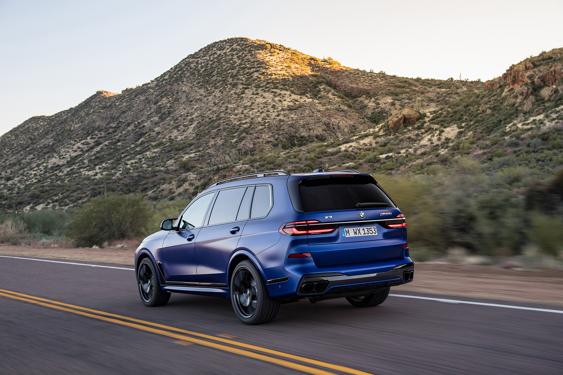 BMW X7: Nový predok, nový displej, ale kde je páka prevodovky?