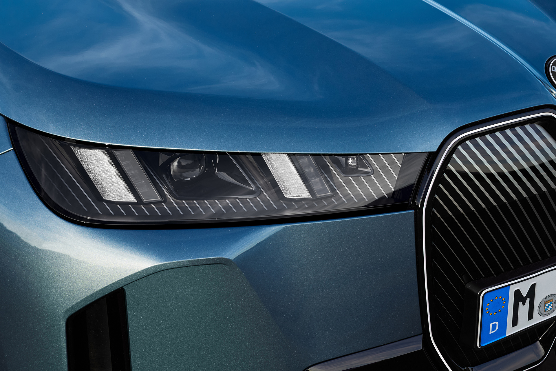 BMW posúva hranice modelu iX. Až na 700 kilometrov